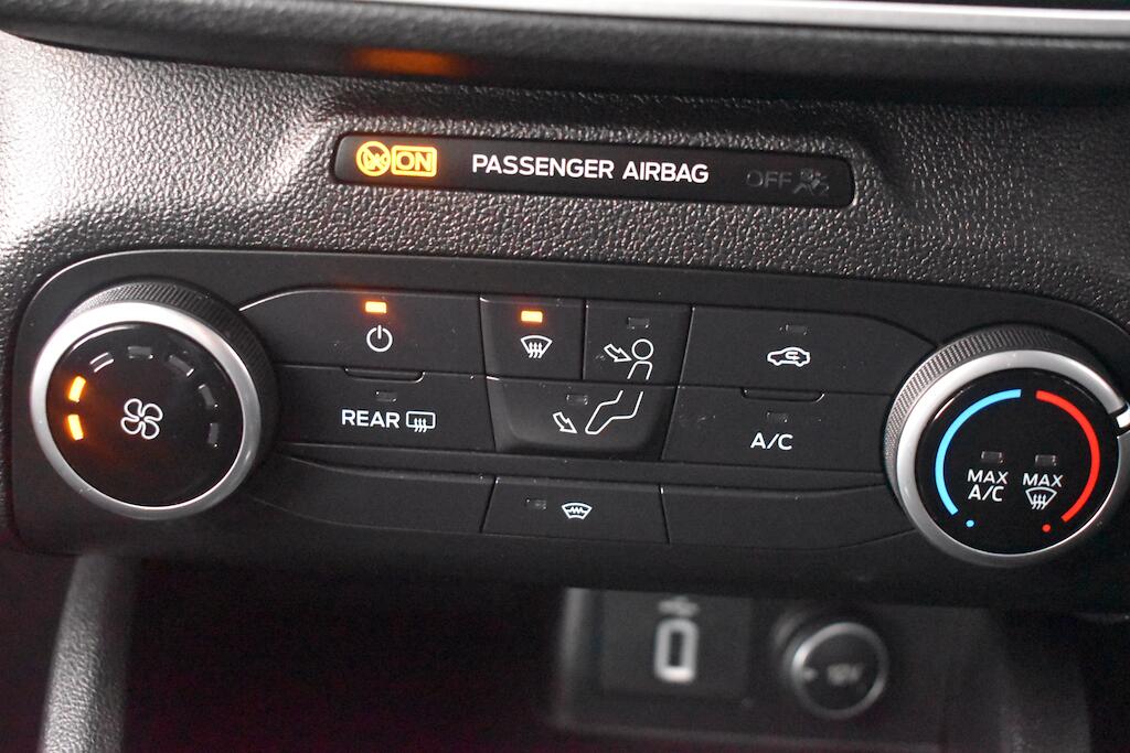 Ford Focus view 65