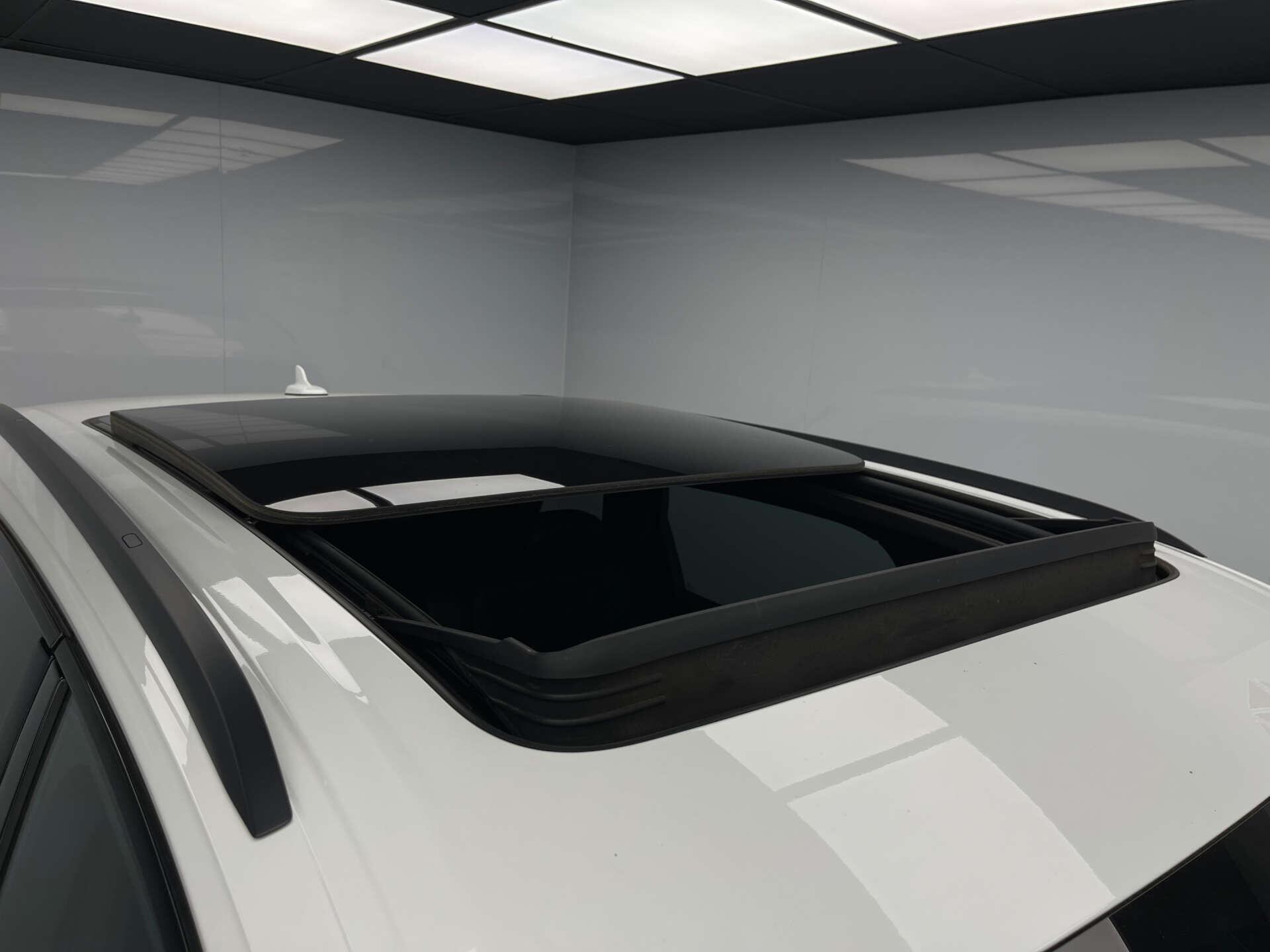 Audi Q7 view 16