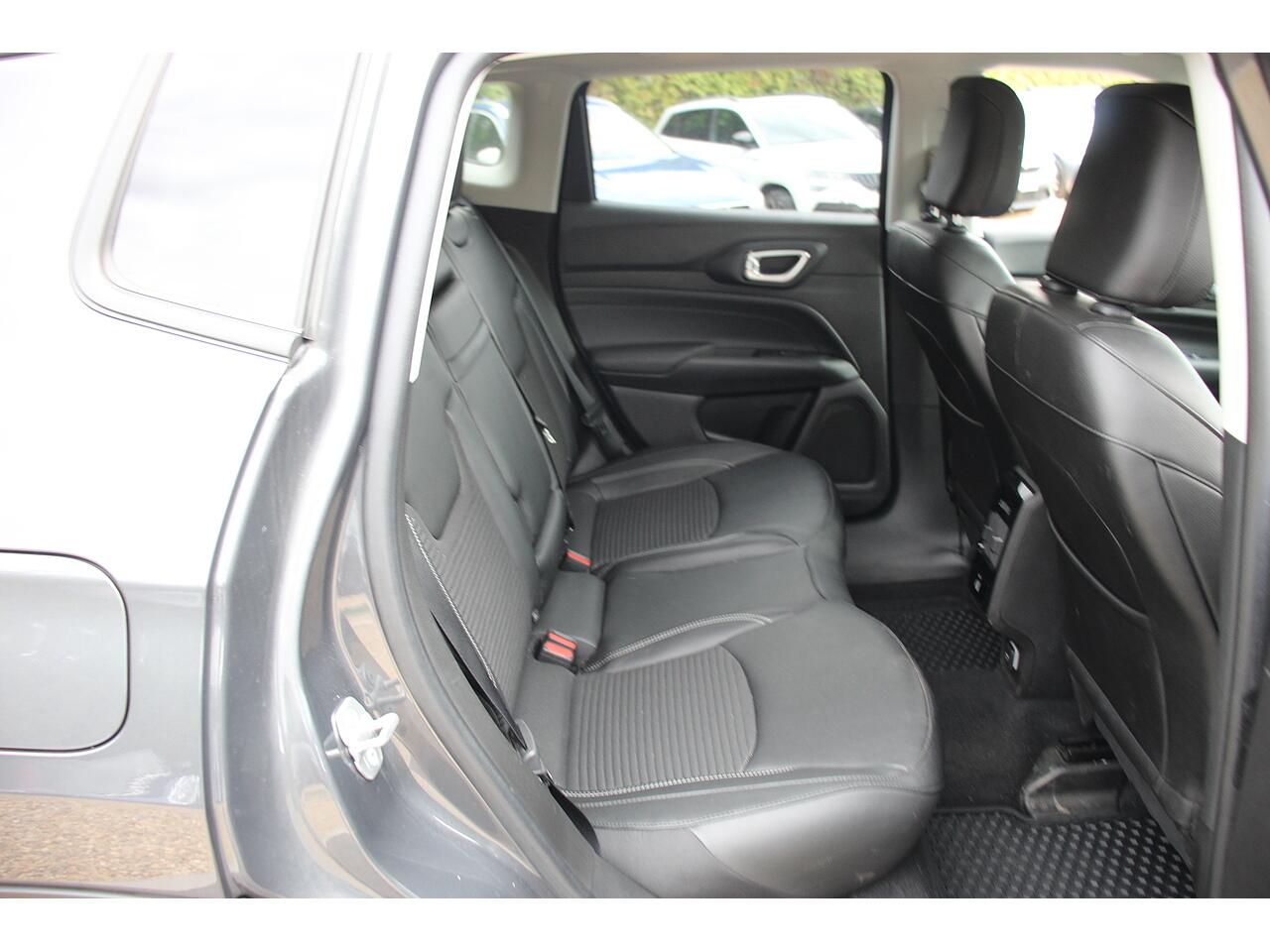 Jeep Compass view 18