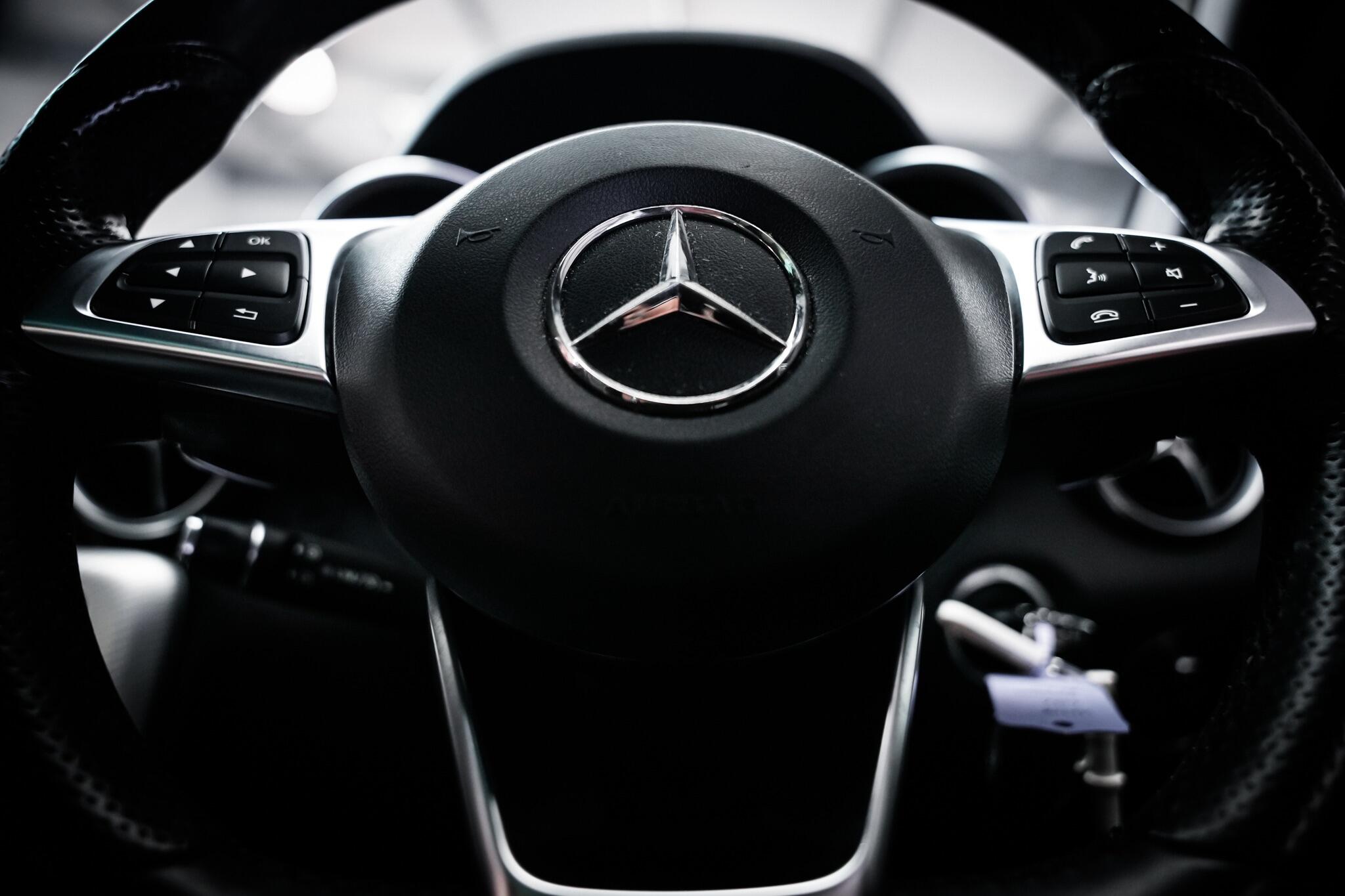 Mercedes-Benz SLC view 44