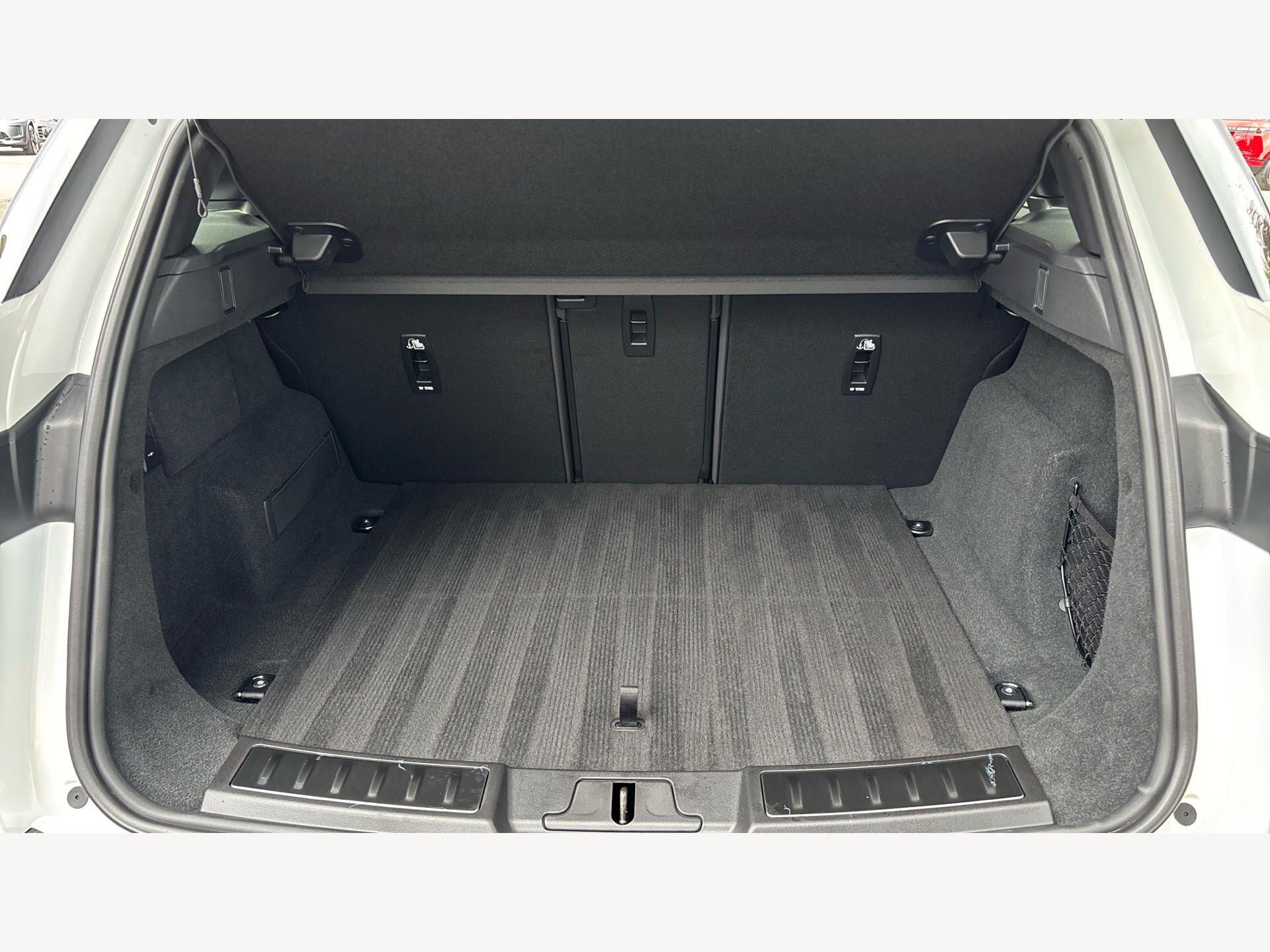 Land Rover Range Rover Evoque view 12