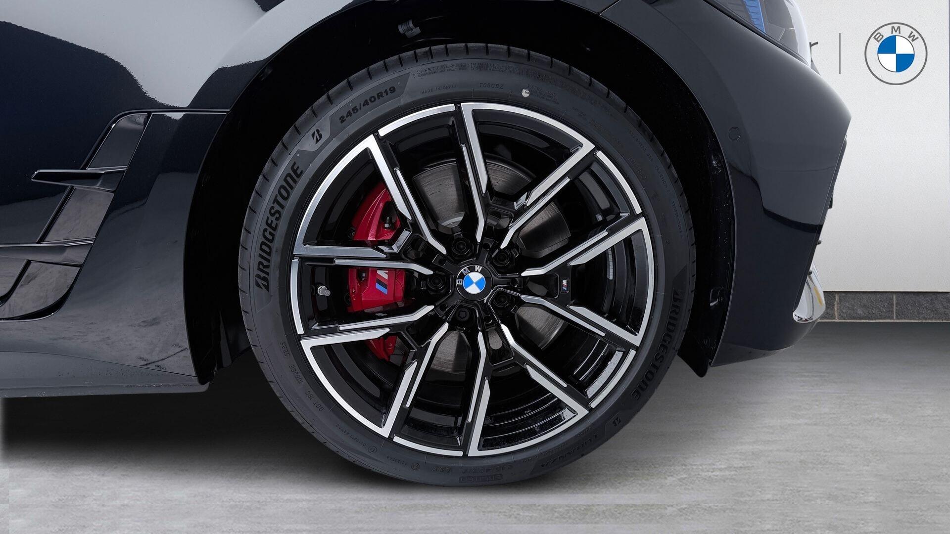 BMW i4 view 14