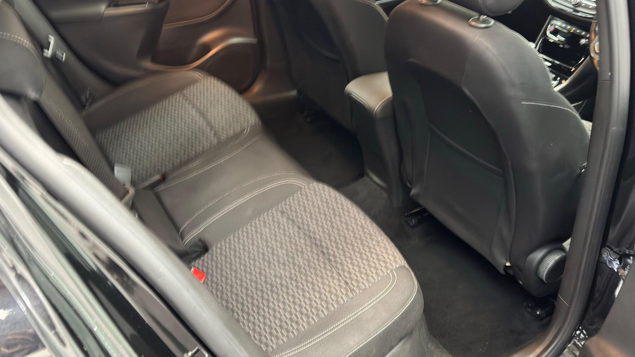 Vauxhall Astra view 37