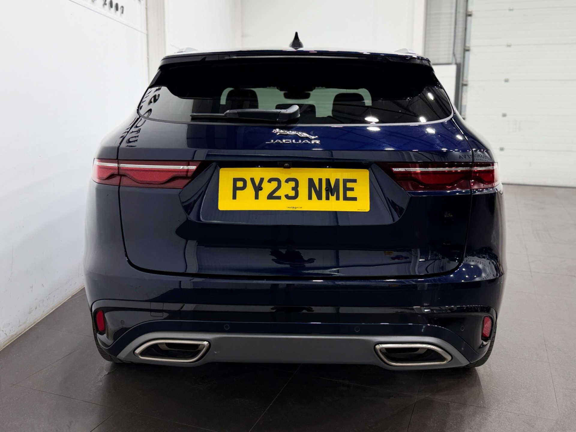 Jaguar F-Pace view 7