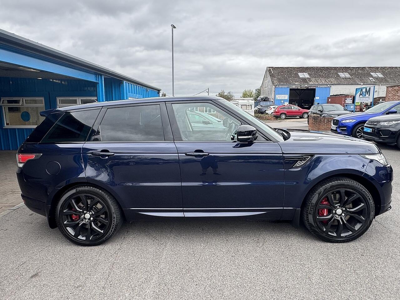 Land Rover Range Rover Sport view 8