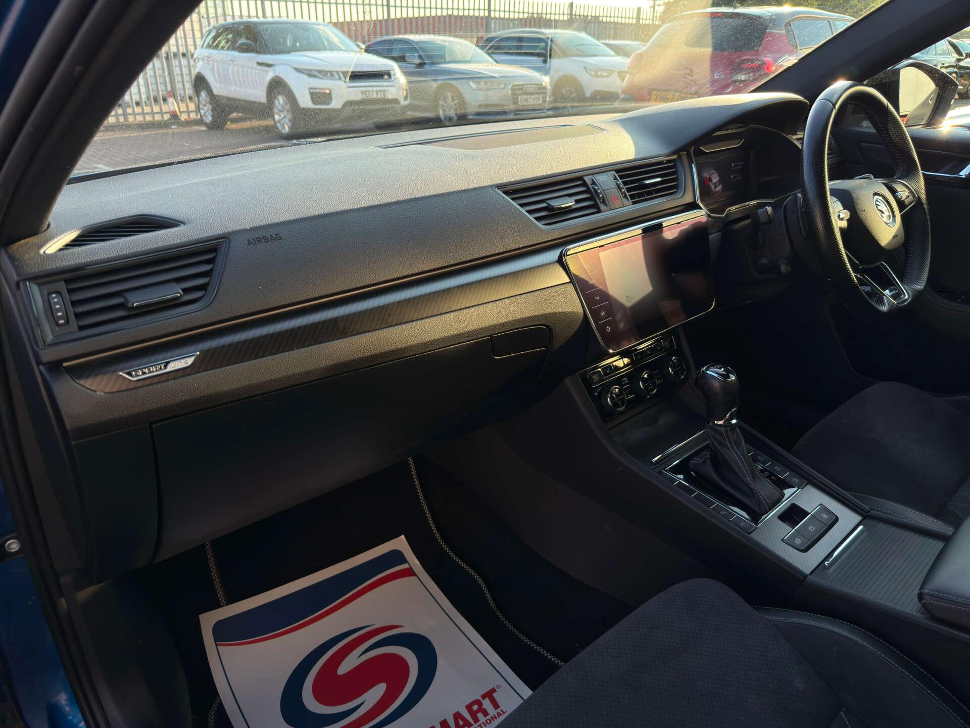 Skoda Superb view 39