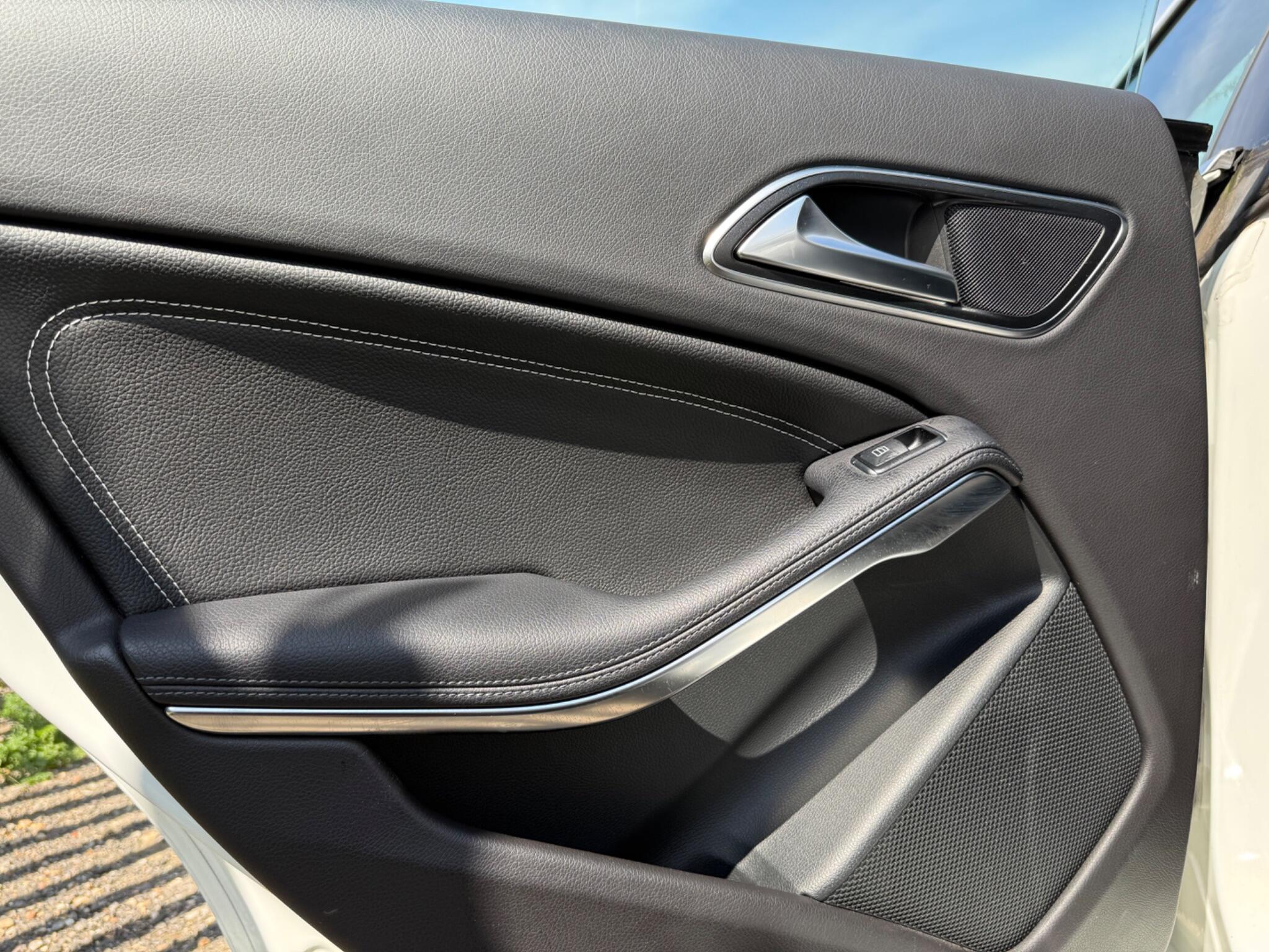 2018 Mercedes-Benz CLA image 33