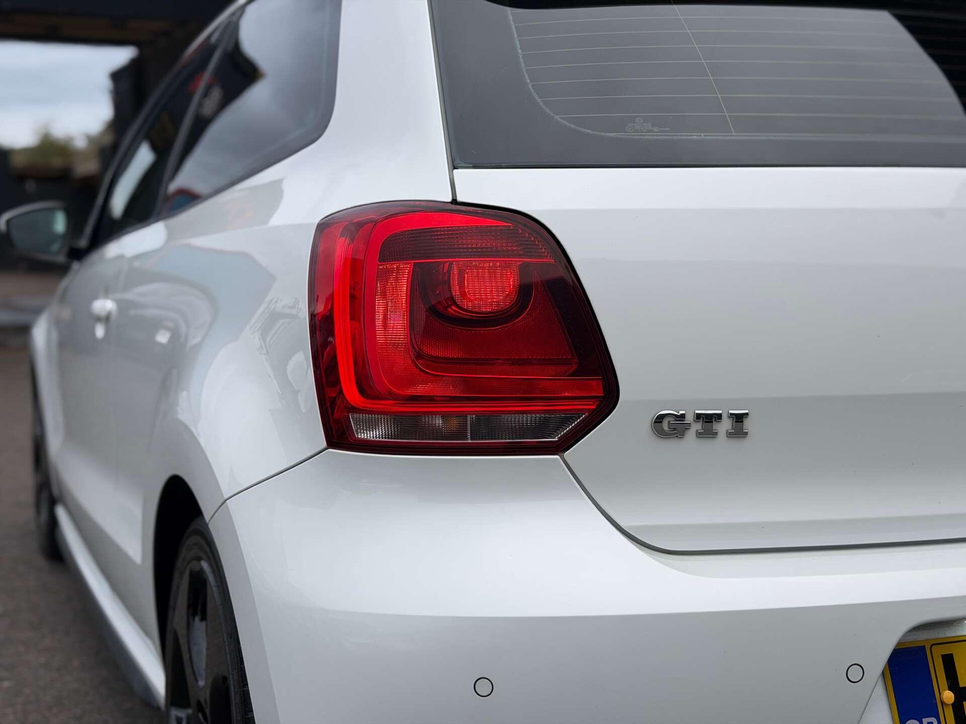 Volkswagen Polo view 21