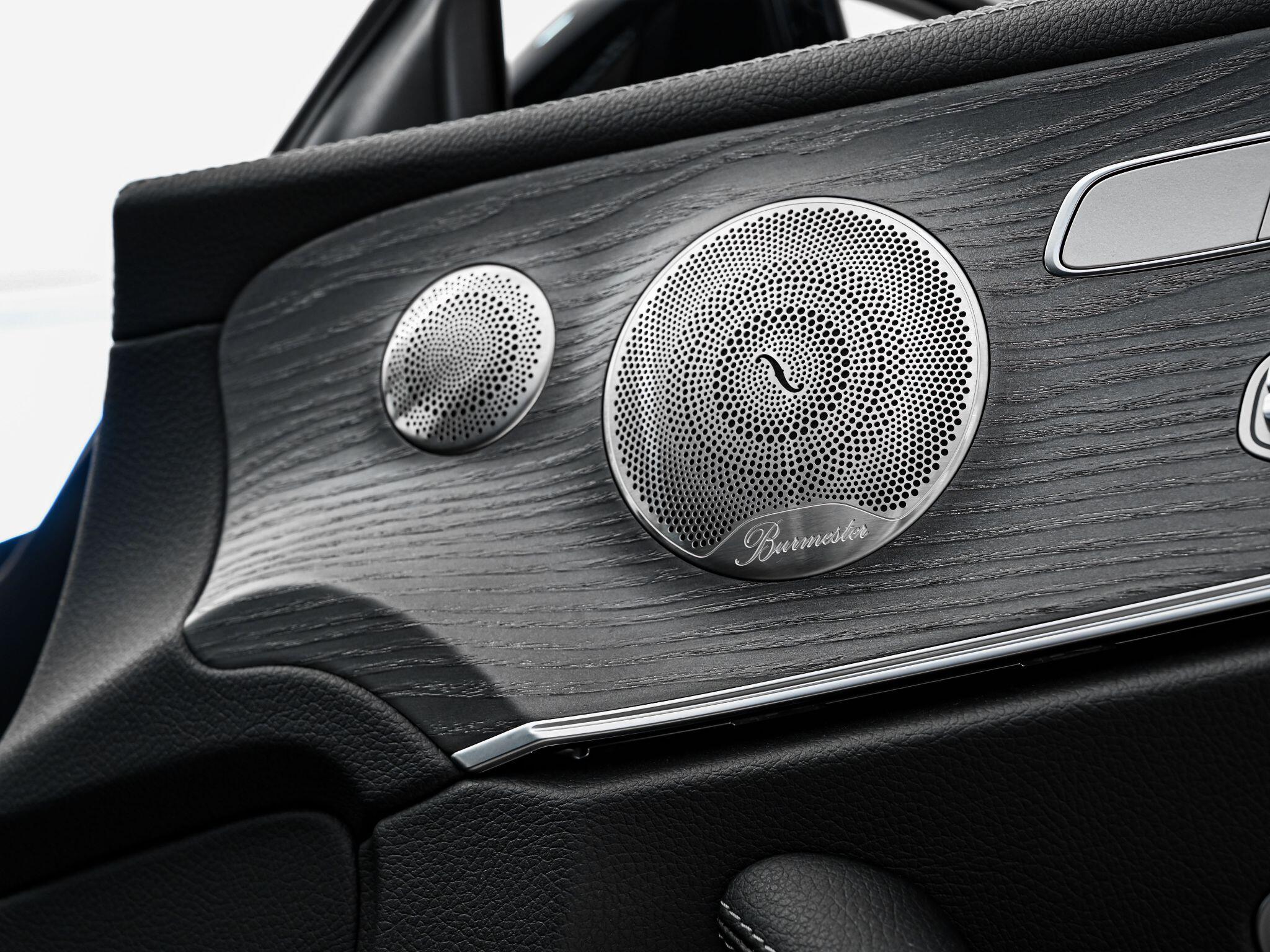 Mercedes-Benz E-Class view 11