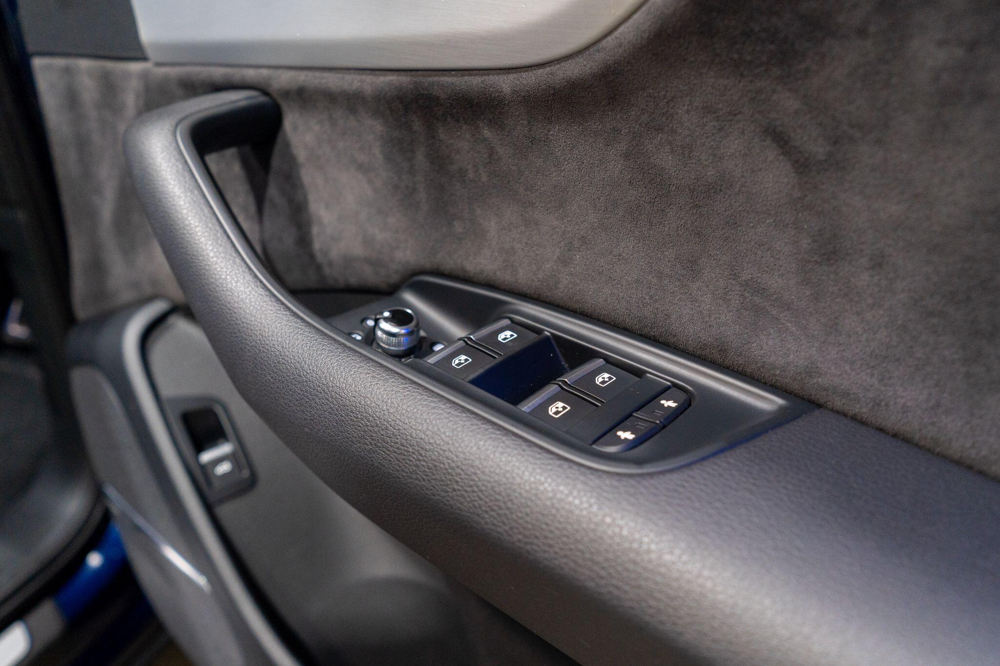 Audi SQ7 view 31