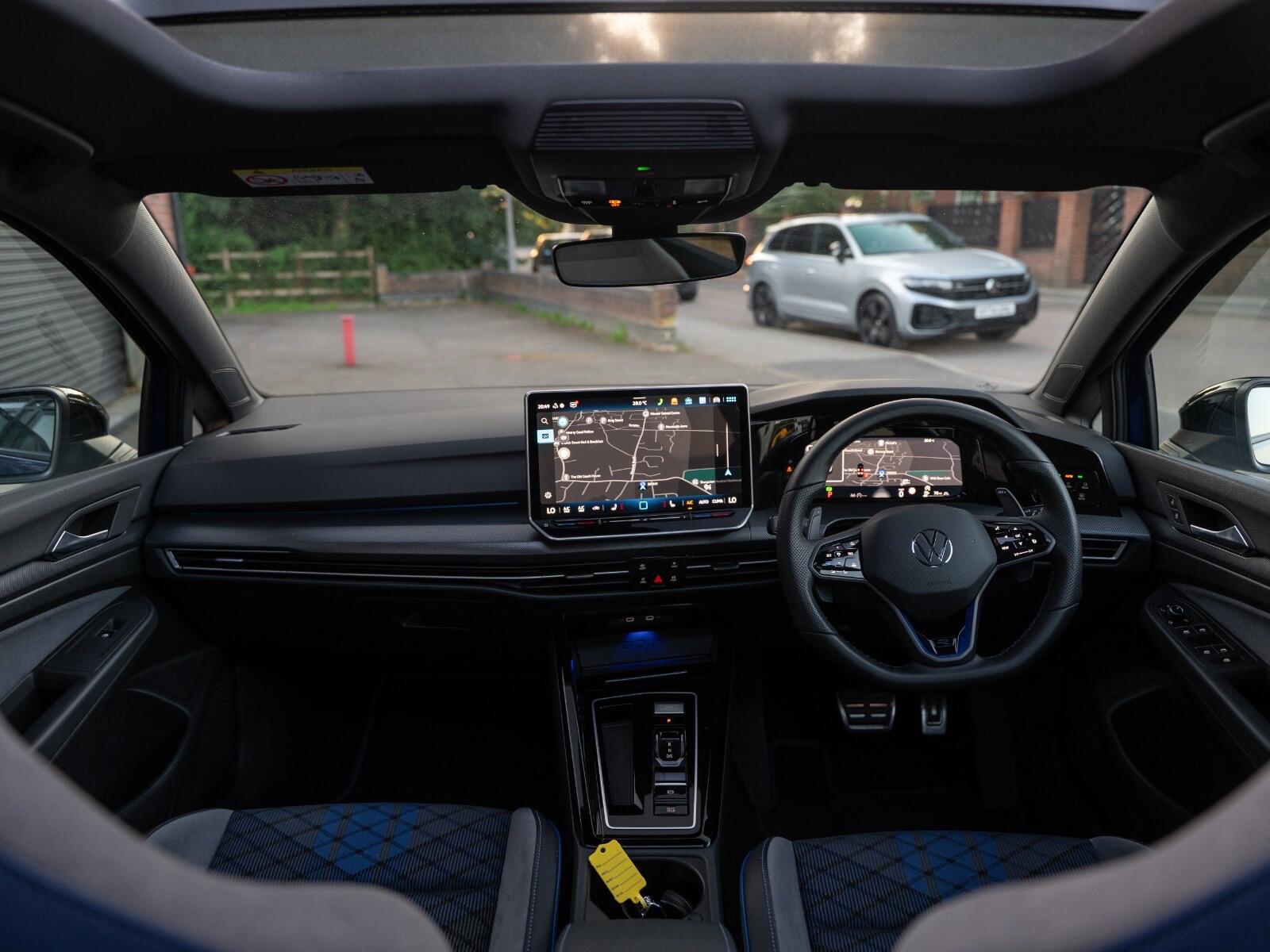 Volkswagen Golf view 39