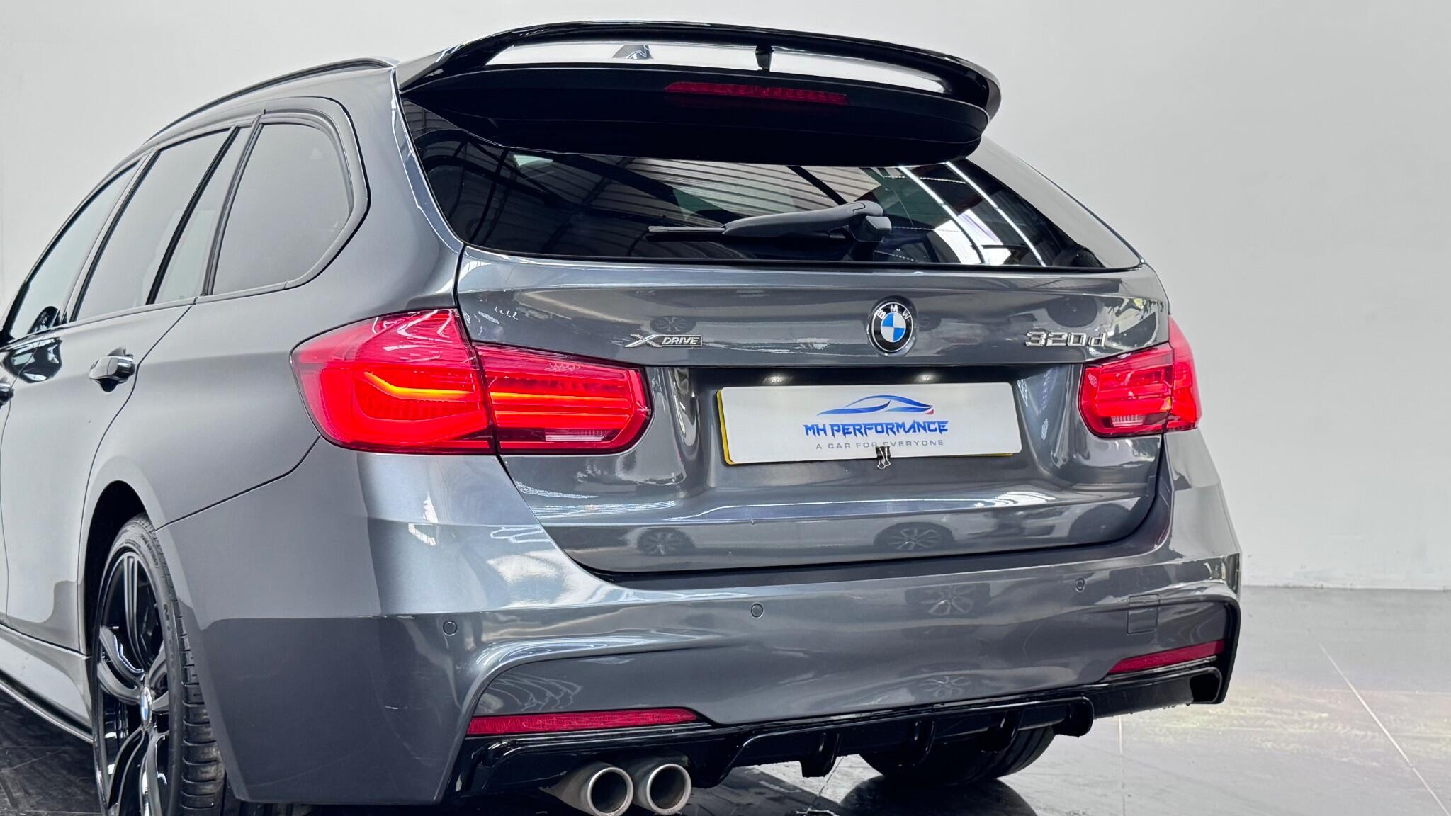 BMW 3 Series view 52