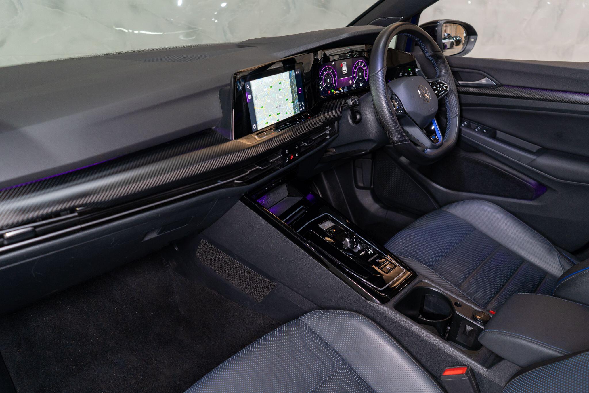 Volkswagen Golf view 10