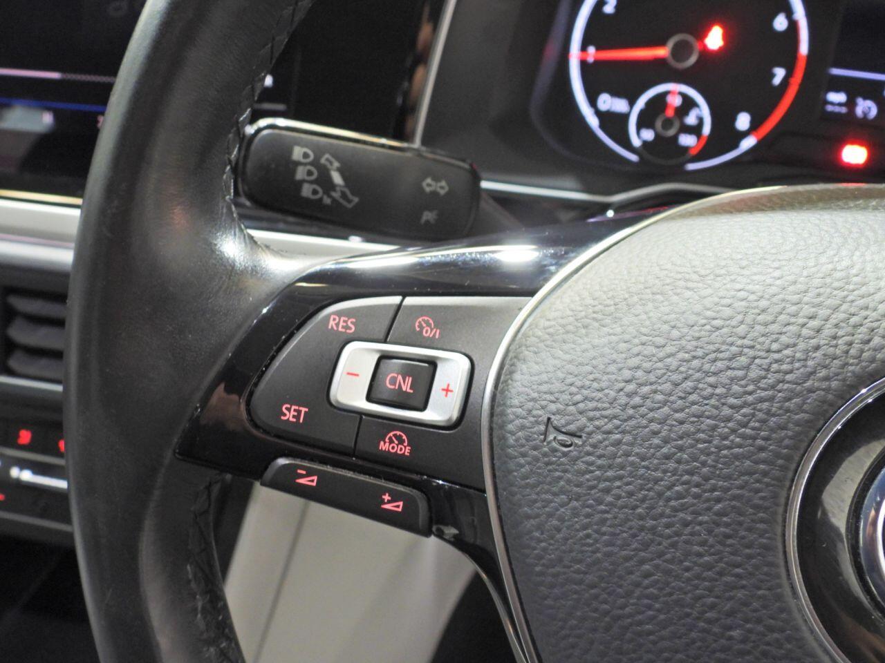 Volkswagen Polo view 32