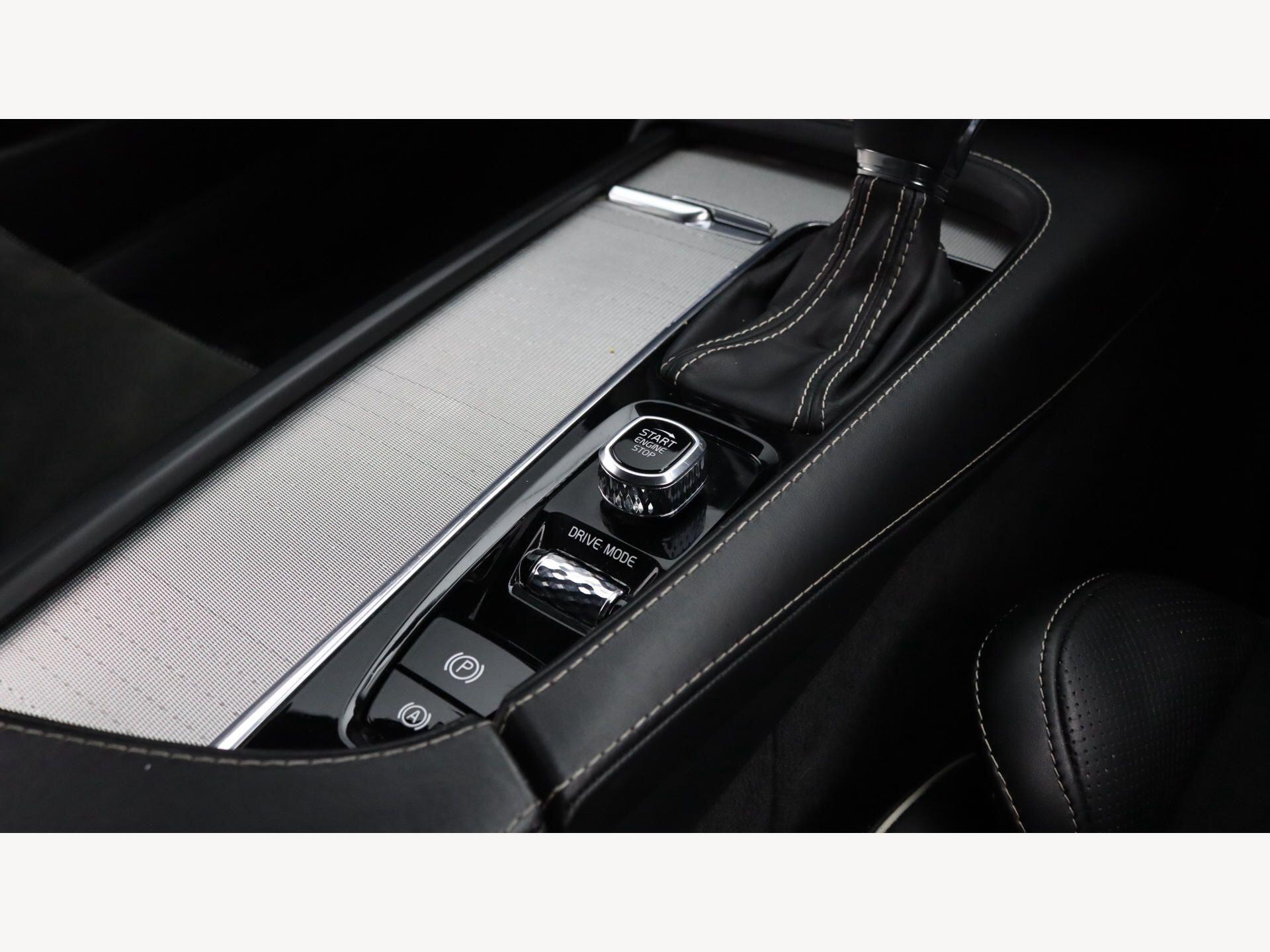 Volvo V90 view 27