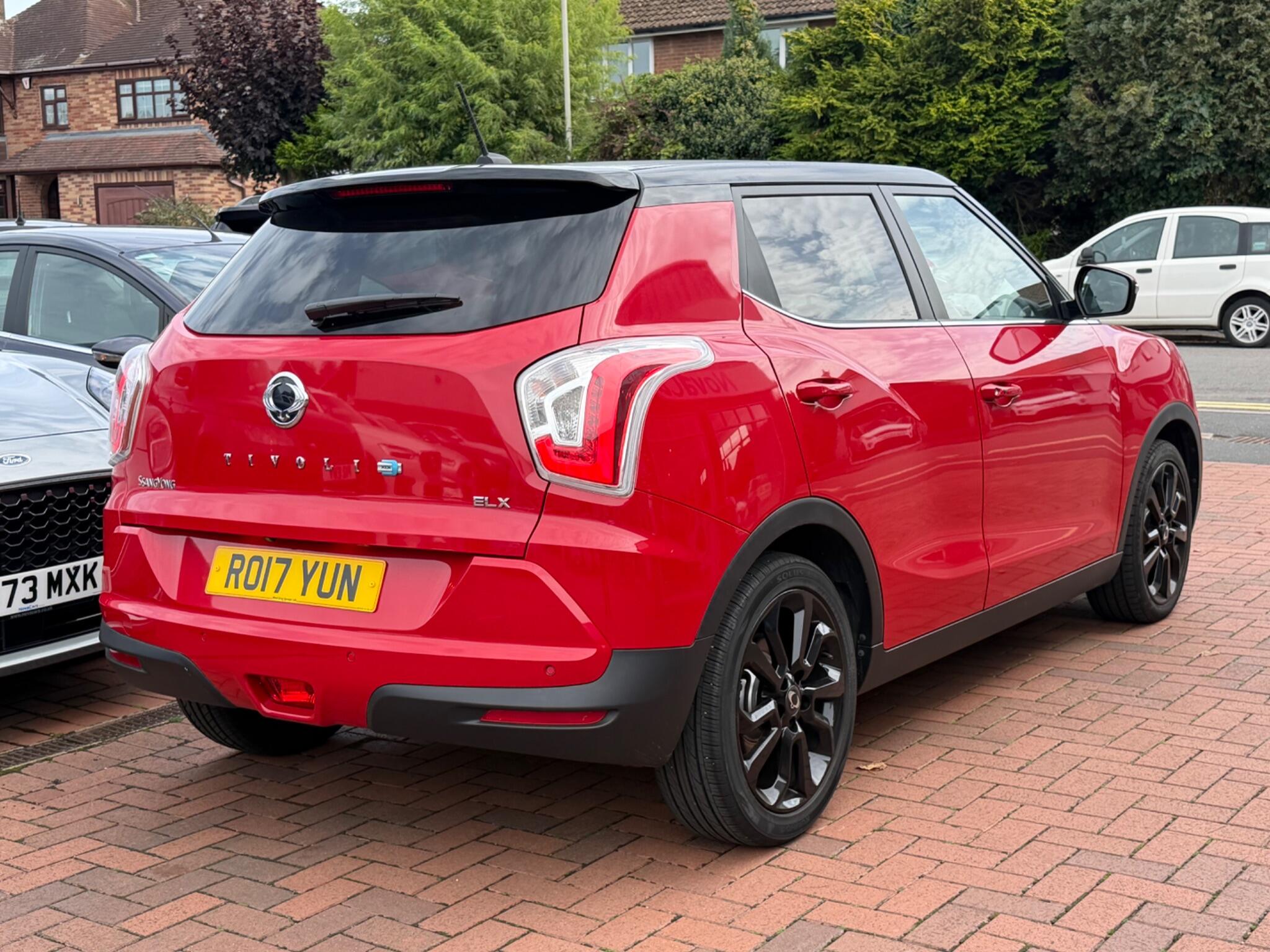 KGM Tivoli view 33