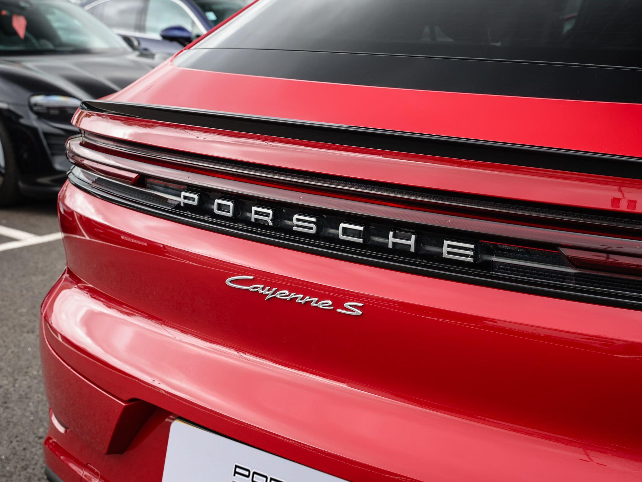 Porsche Cayenne view 47