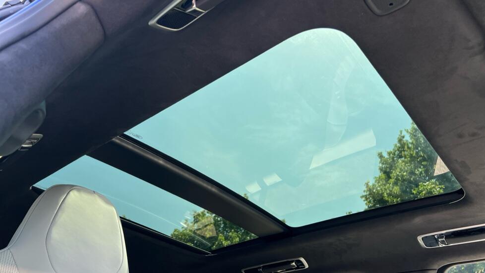 Land Rover Range Rover Sport view 29