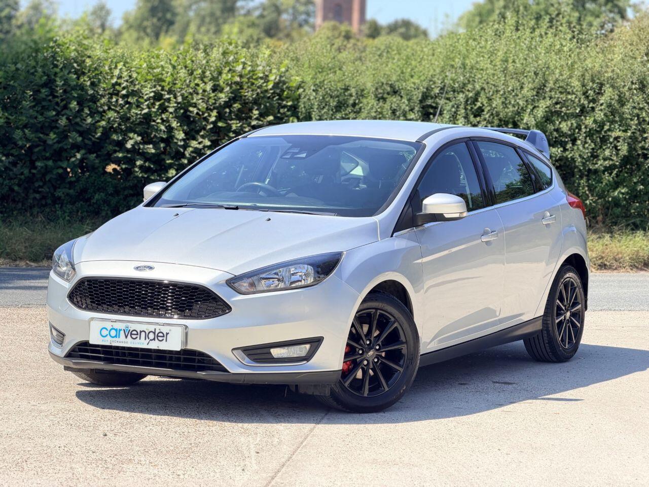 Ford Focus view 3