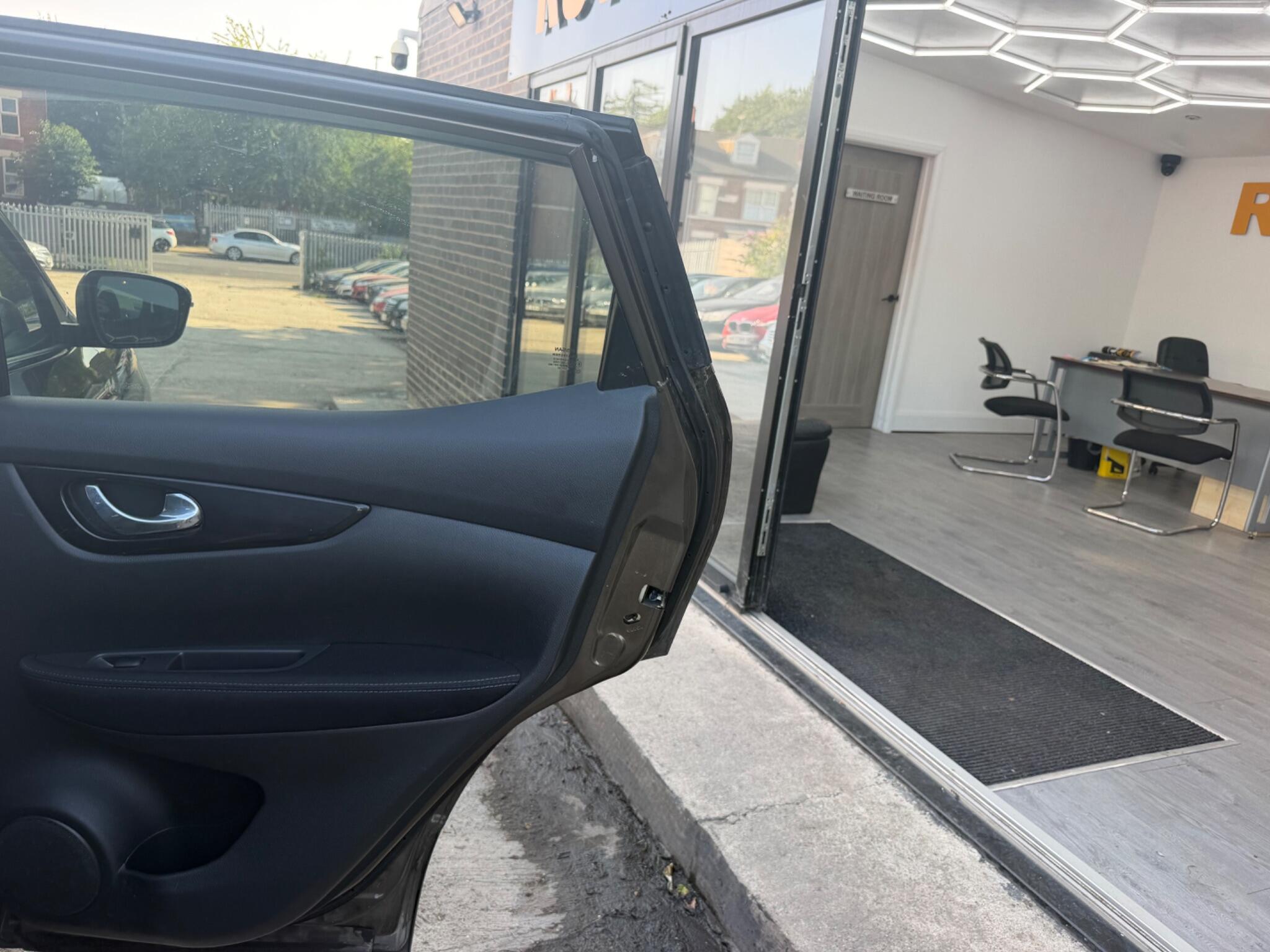 Nissan Qashqai view 19