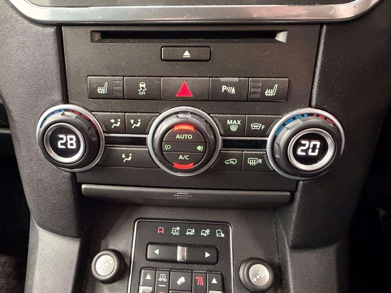 Land Rover Discovery 4 view 44
