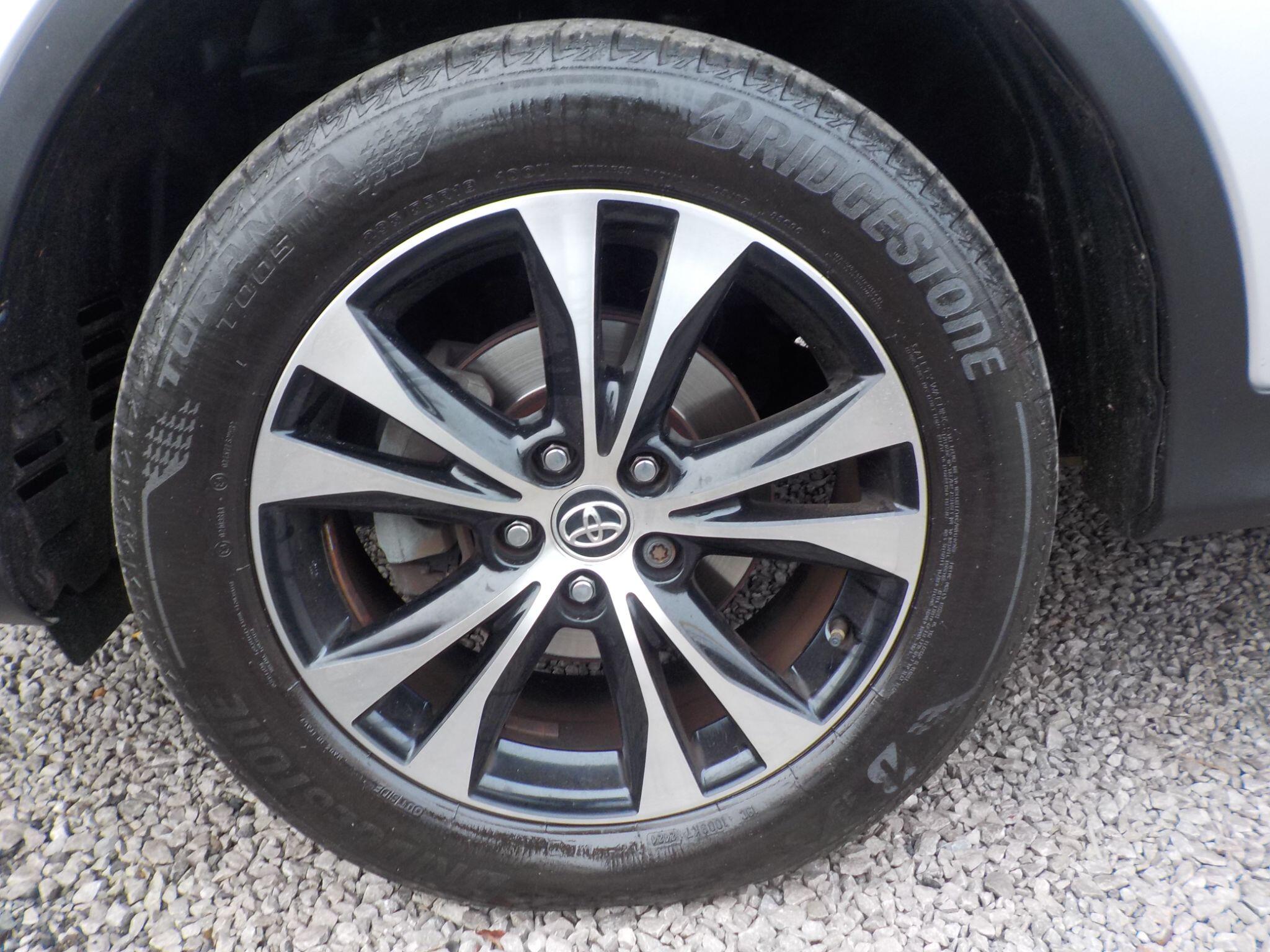 Toyota RAV4 2.0 D-4D Icon 2WD Euro 5 (s/s) 5dr