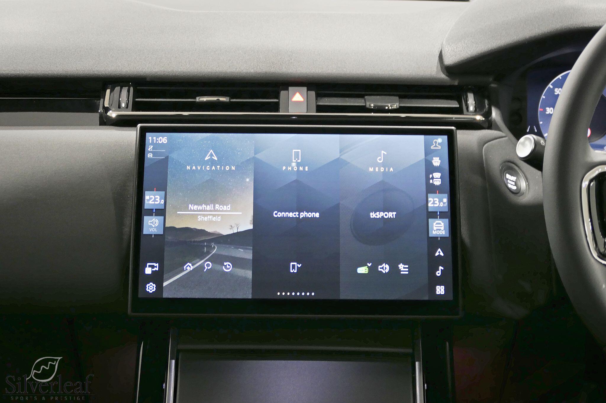 Land Rover Range Rover Velar view 14