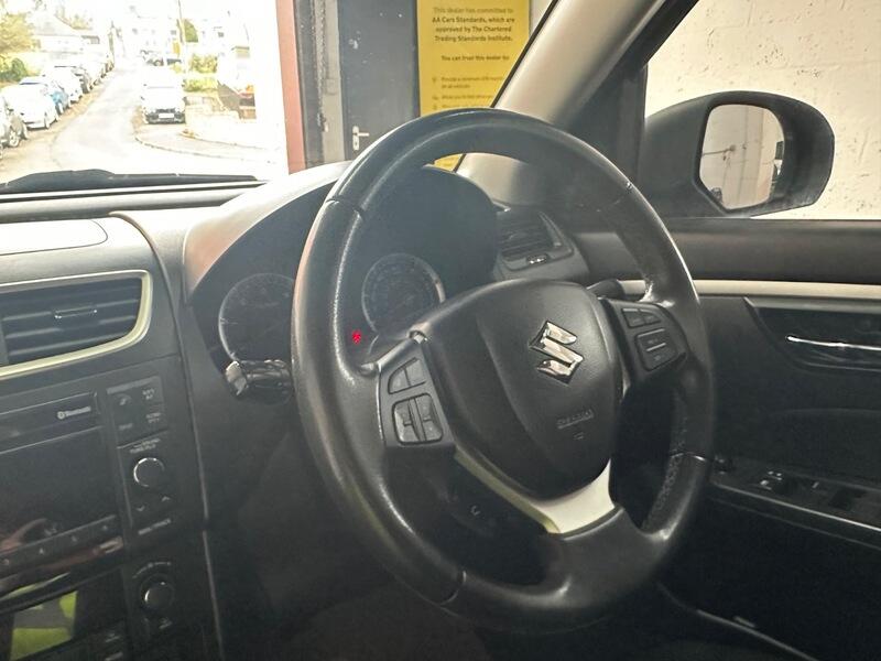 2013 Suzuki Swift image 17