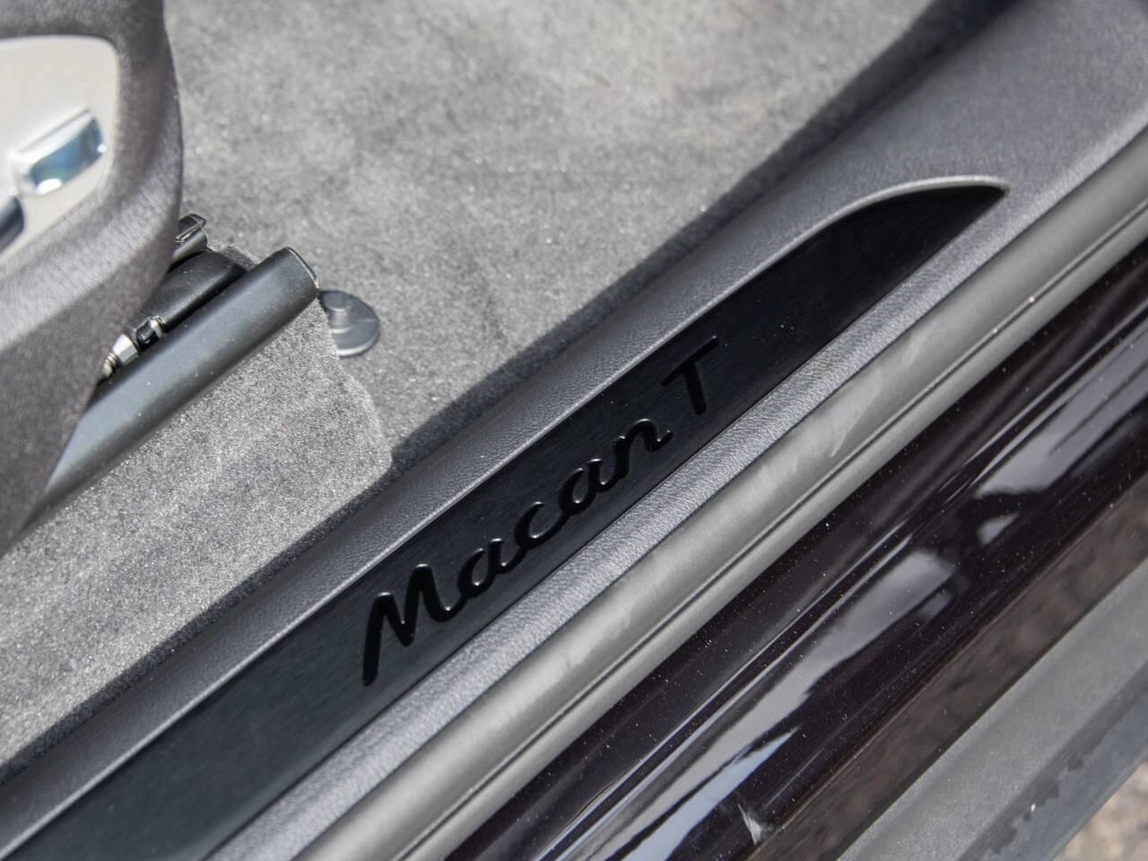 Porsche Macan view 36