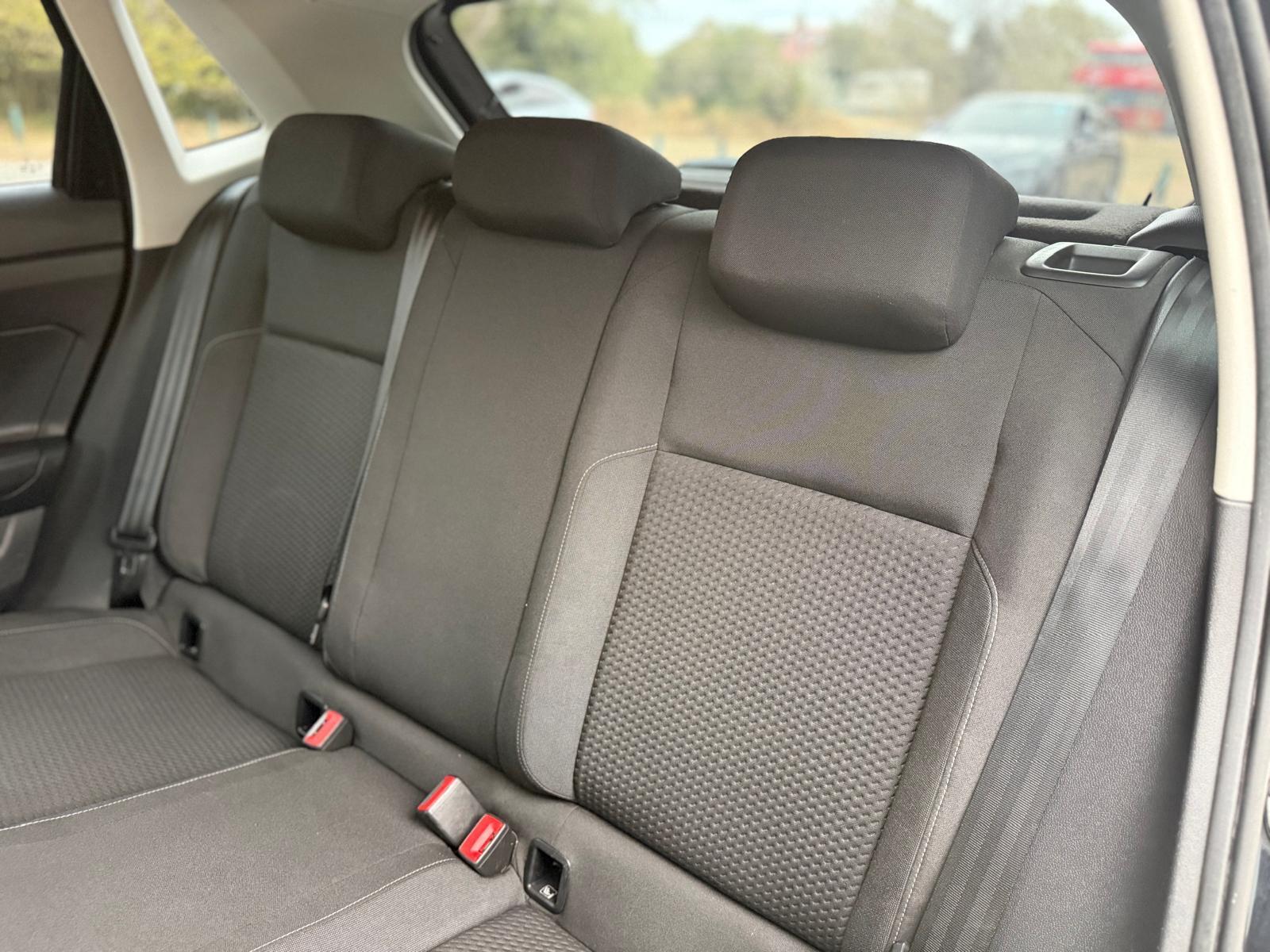 Volkswagen Polo view 38
