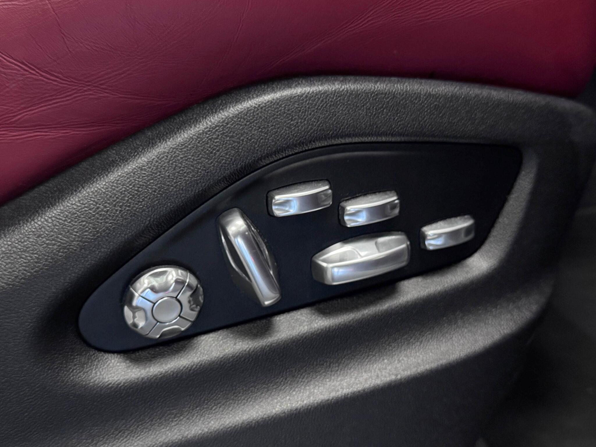 Porsche Cayenne view 21