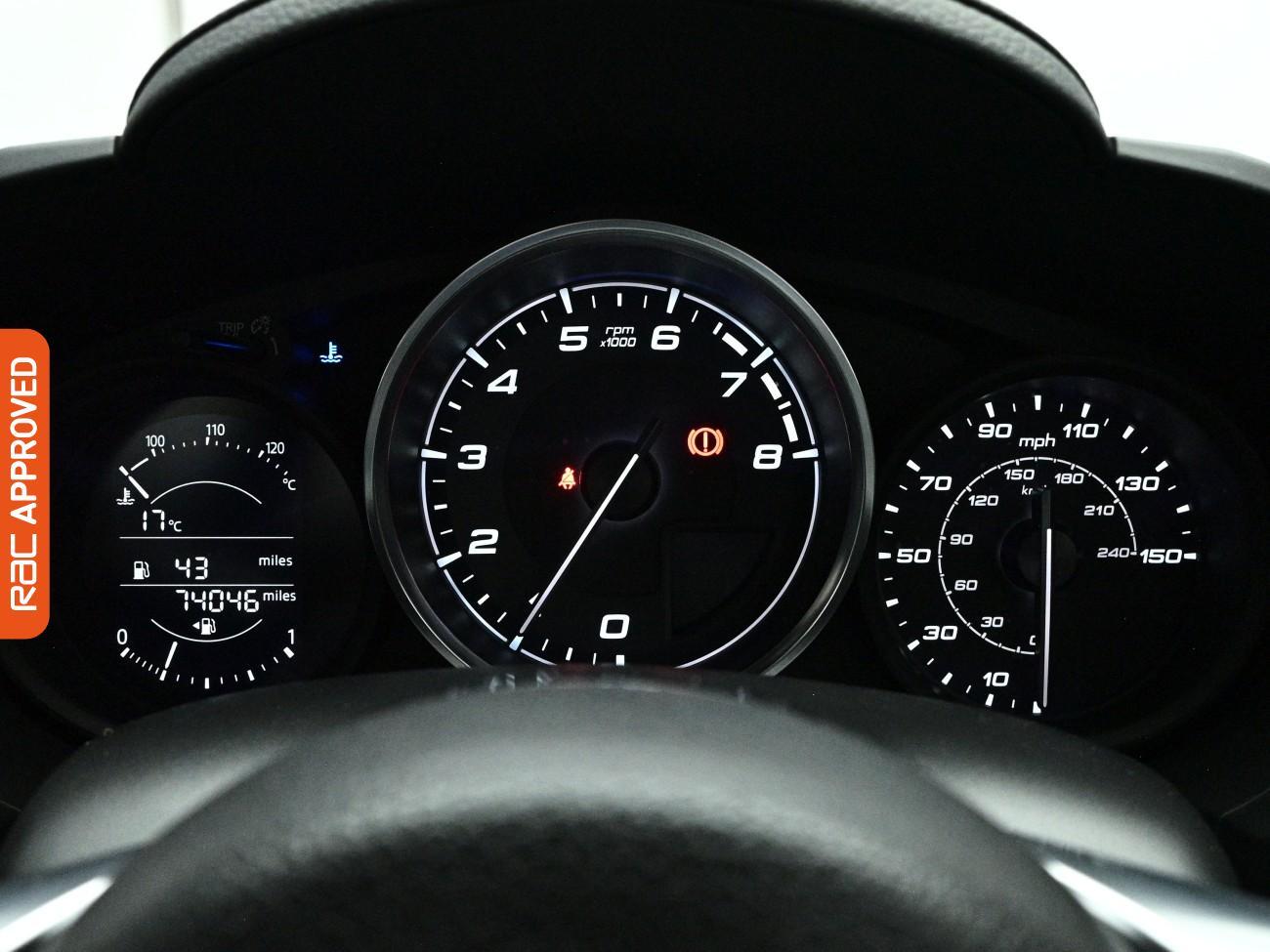 Fiat 124 Spider view 11