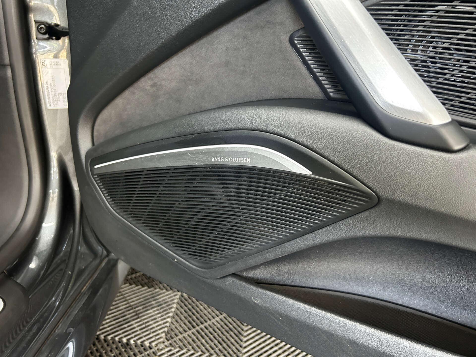 Audi TT view 41