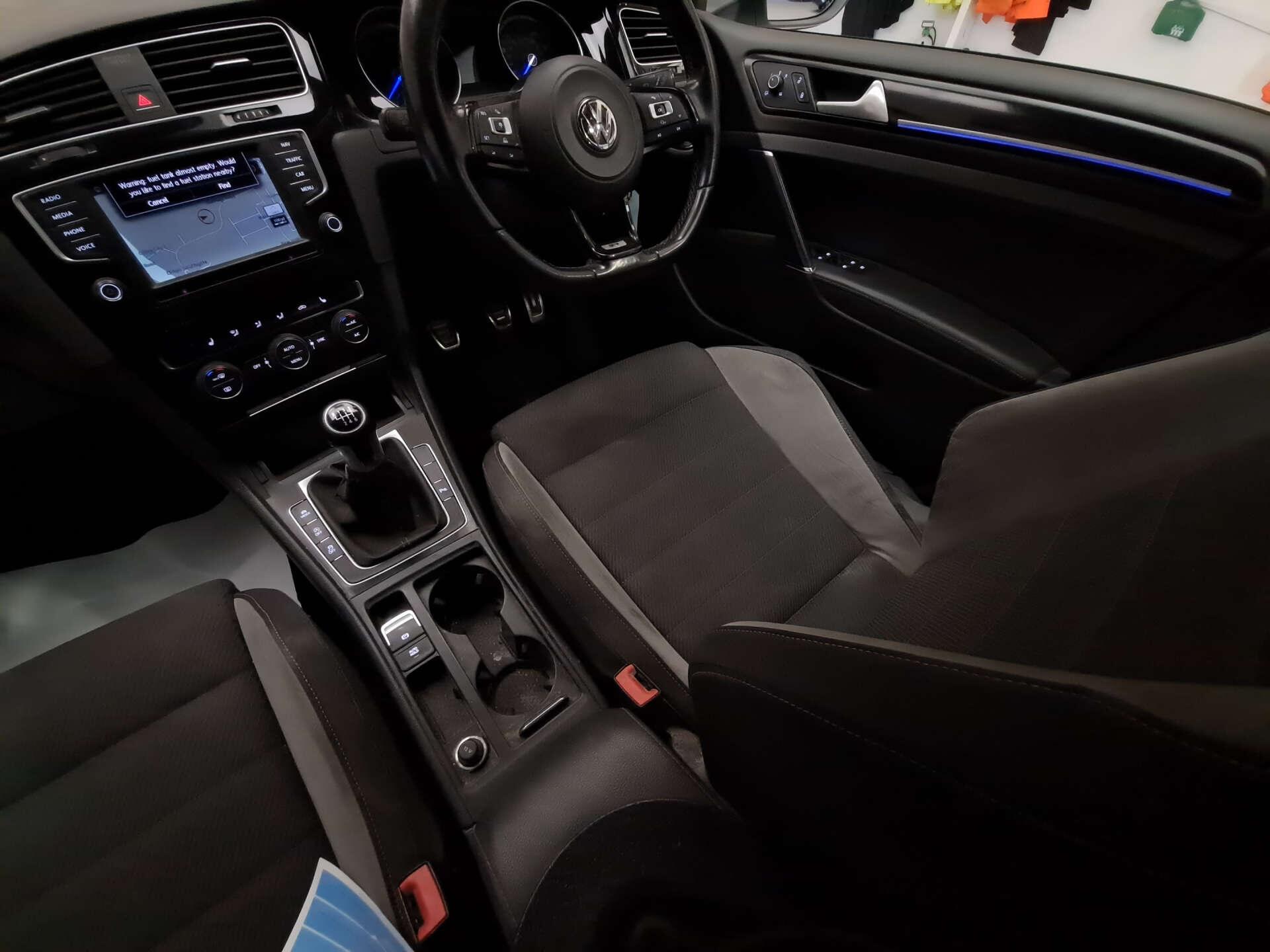 Volkswagen Golf view 9