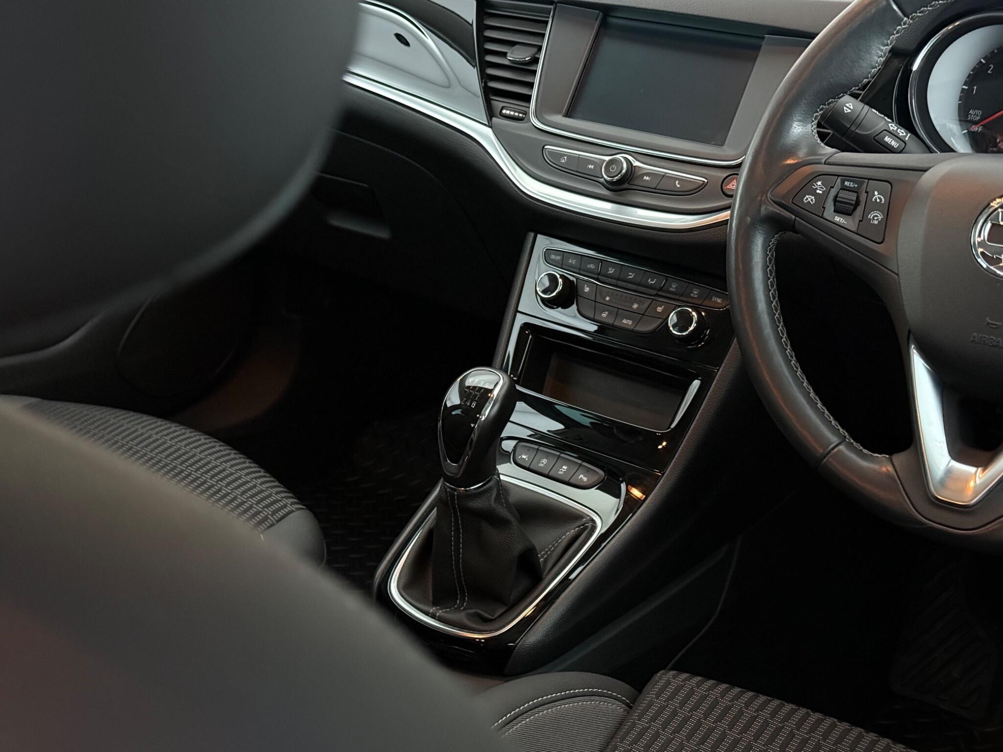 Vauxhall Astra view 26