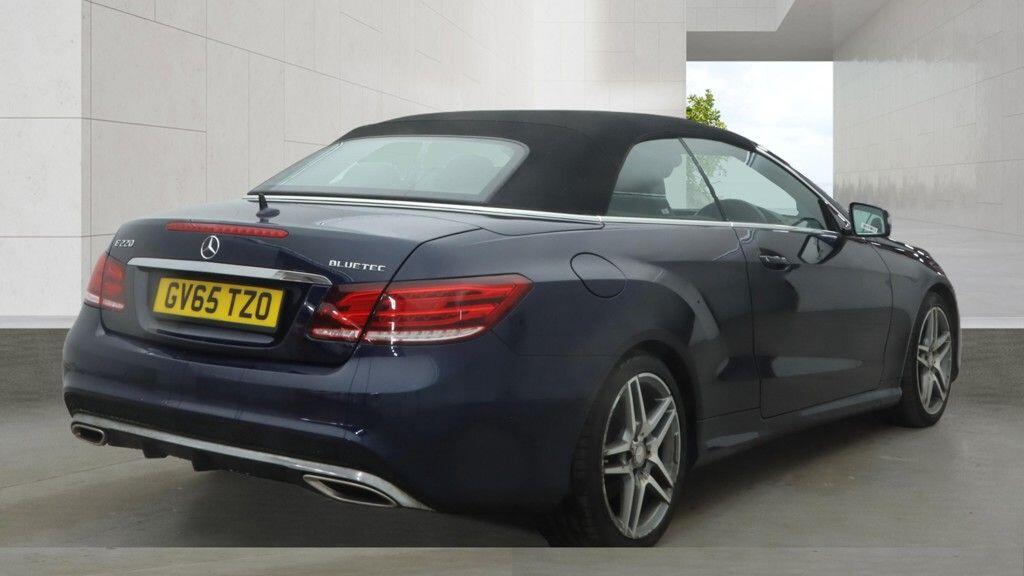 Mercedes-Benz E Class view 4