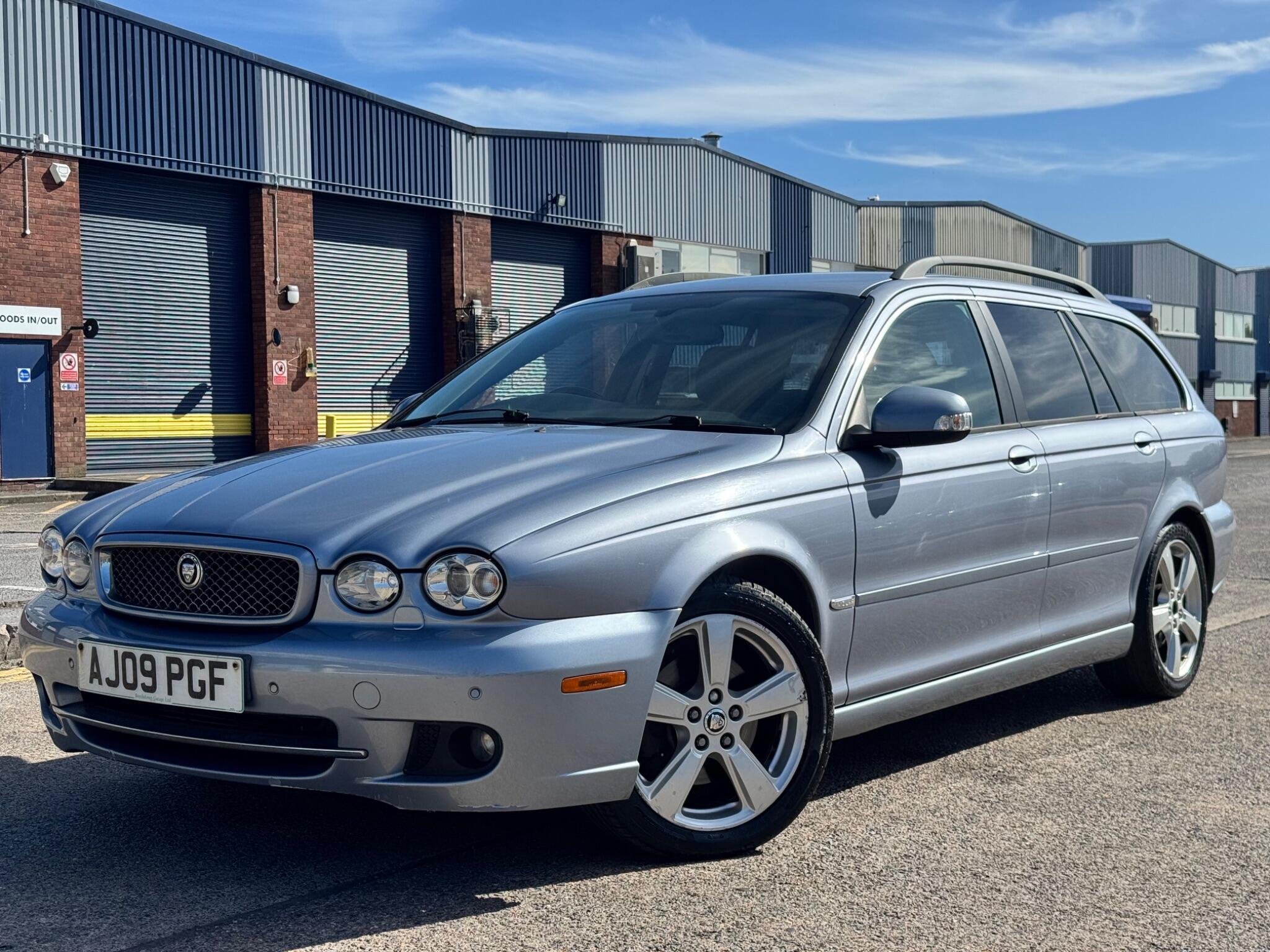 Jaguar X-Type view 7