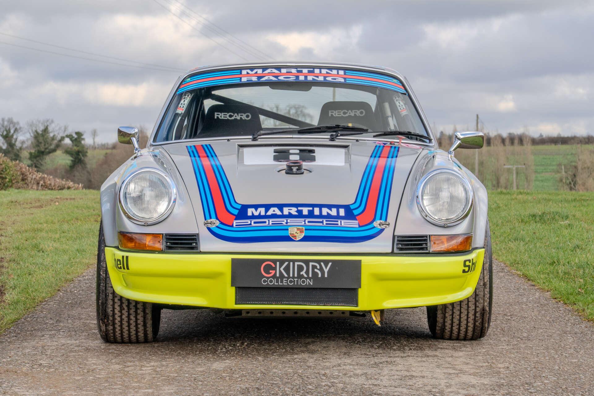 Porsche 911 view 7