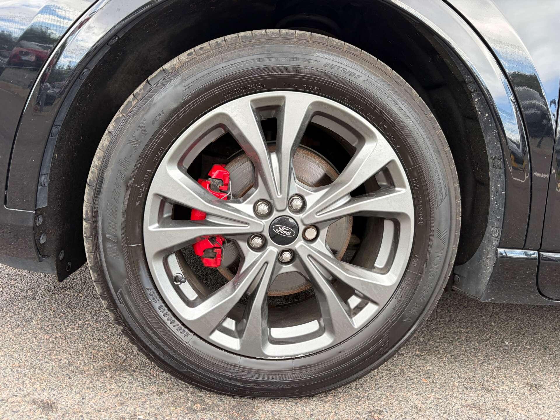 Ford Kuga view 13