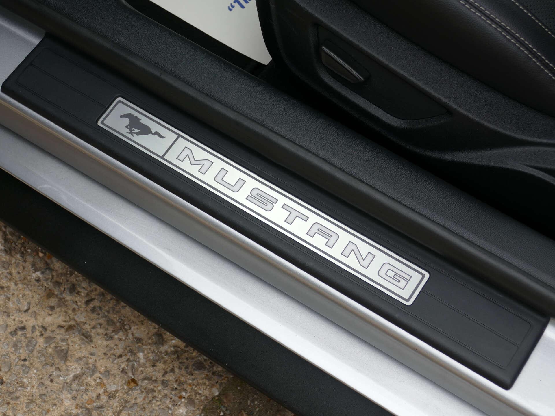 Ford Mustang view 36