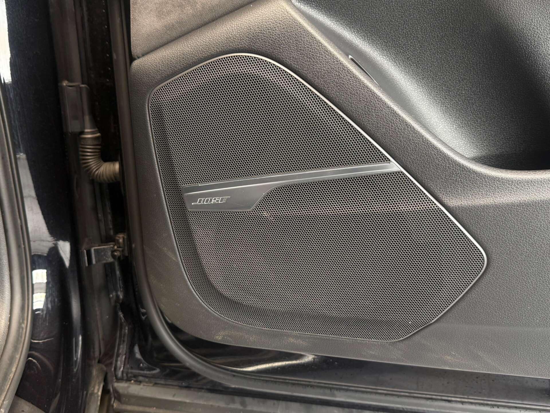 Audi Q7 view 31