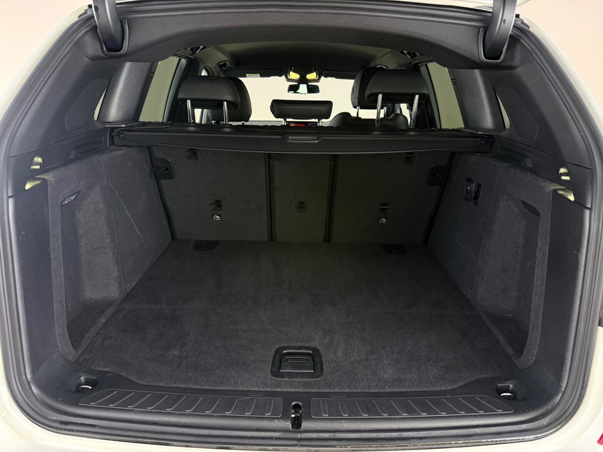 BMW X3 view 10