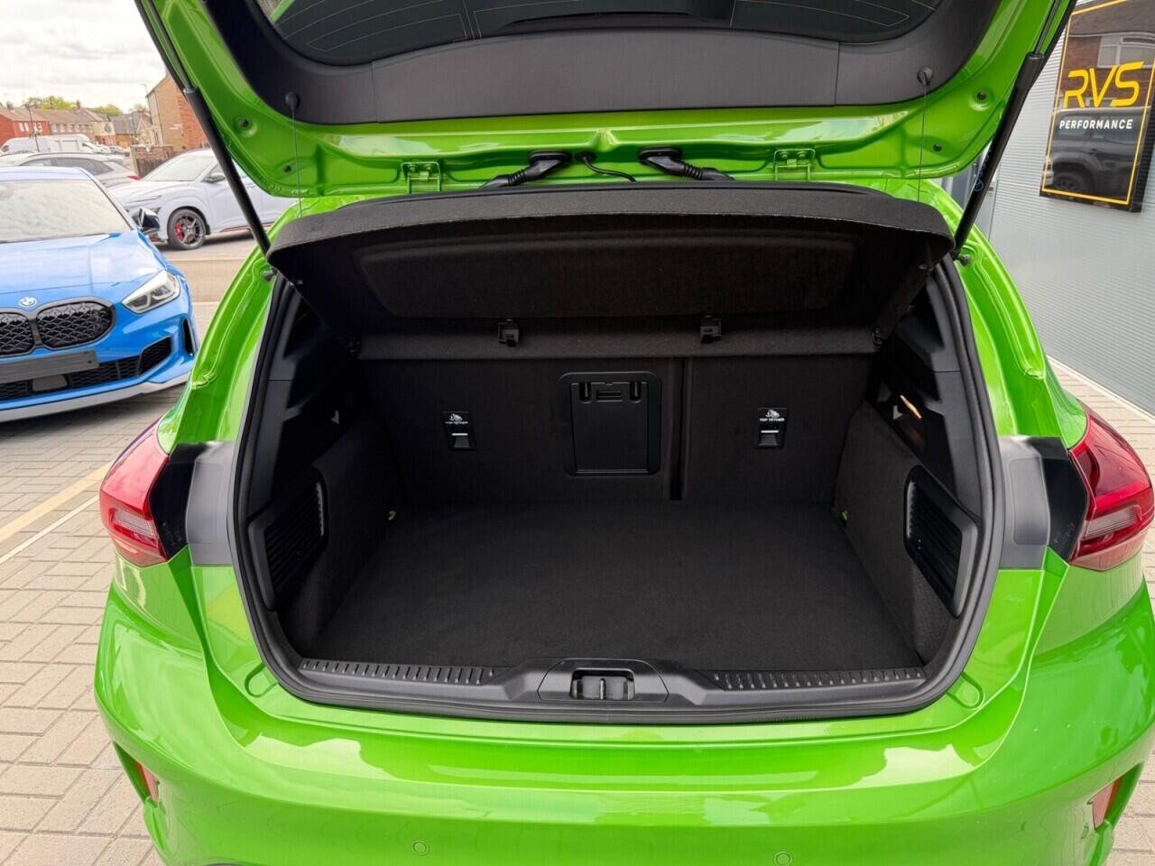 Ford Focus view 20