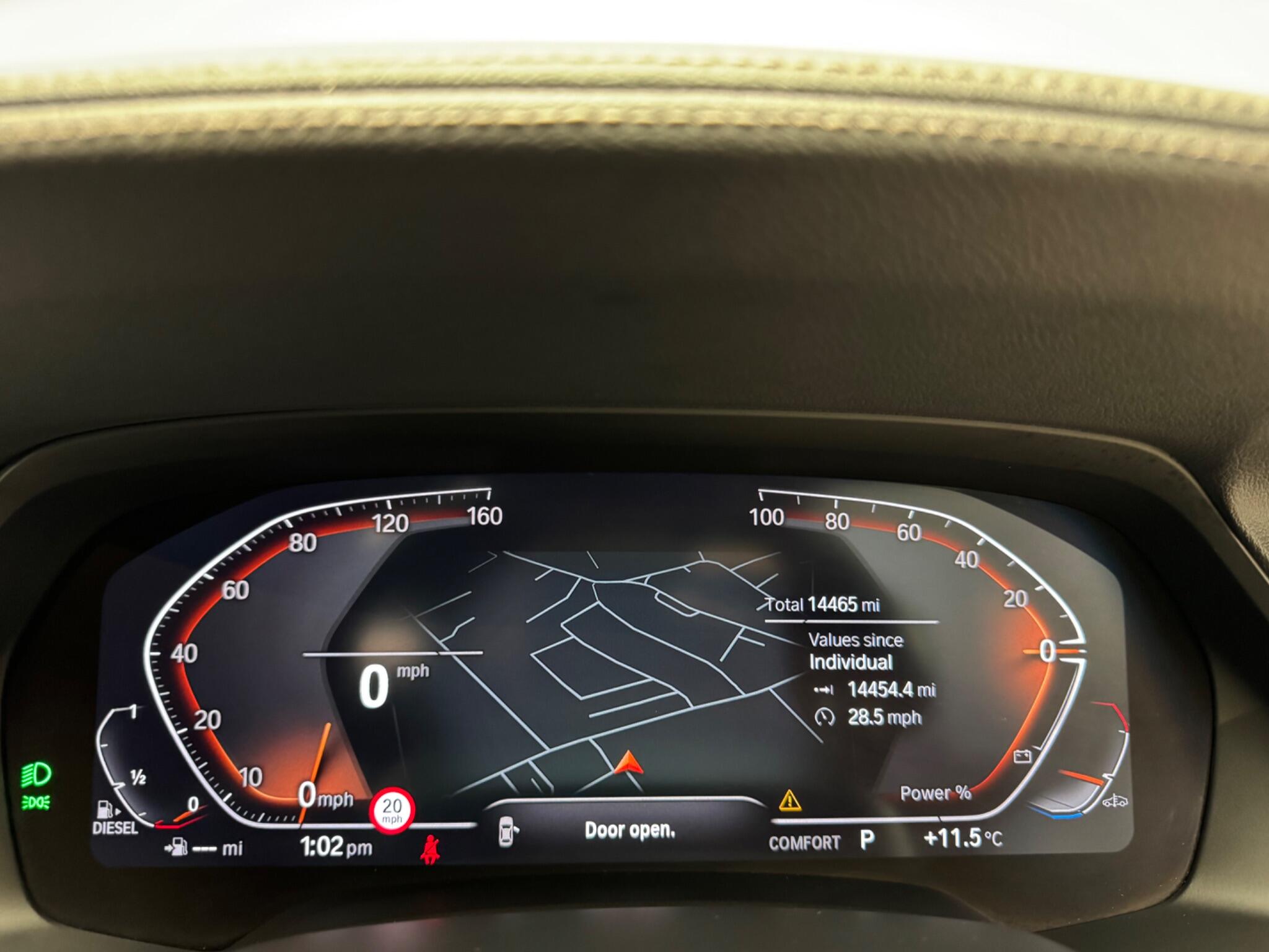 BMW X6 view 28