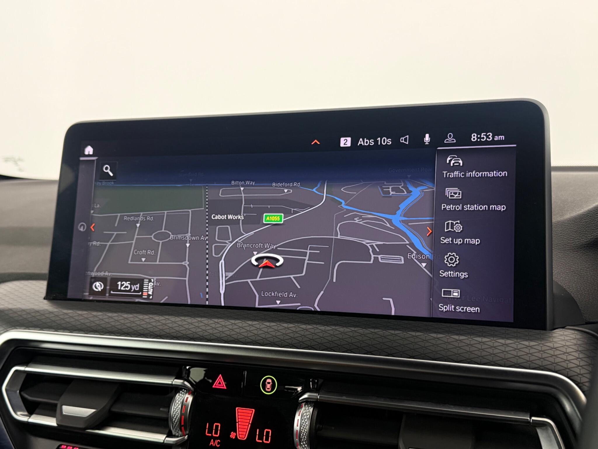 BMW X4 view 24