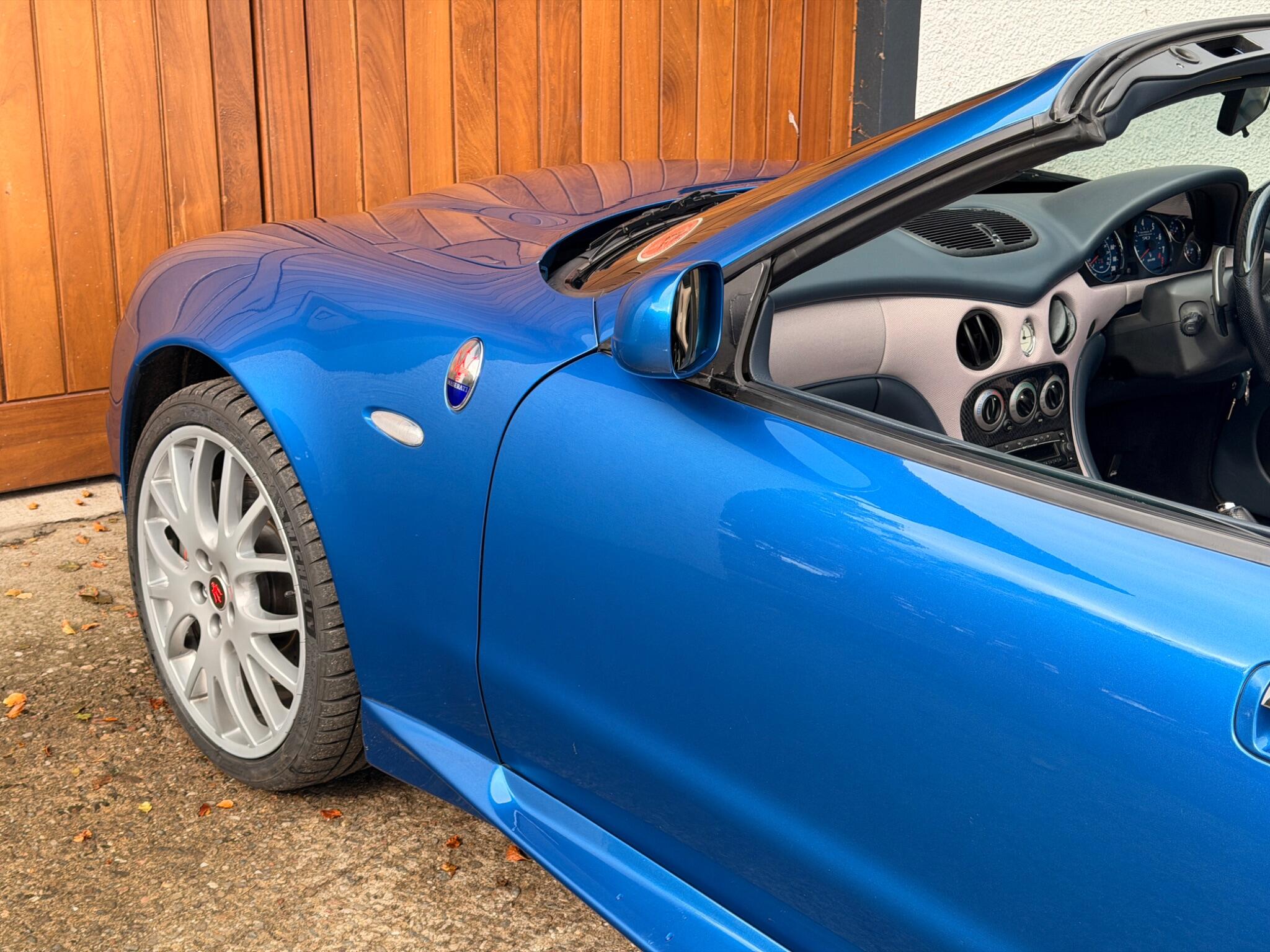 Maserati Spyder view 30