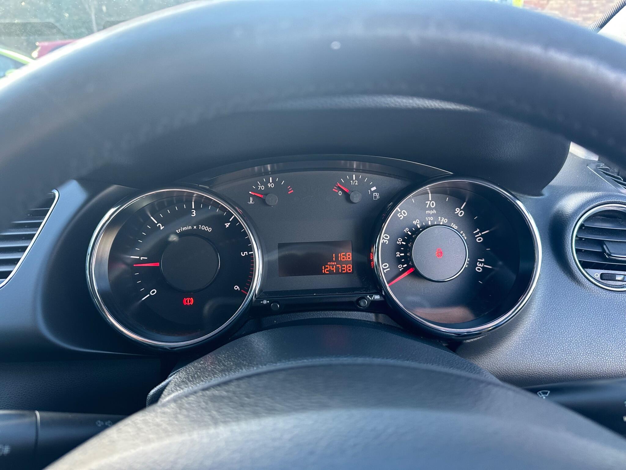 Peugeot 3008 view 14