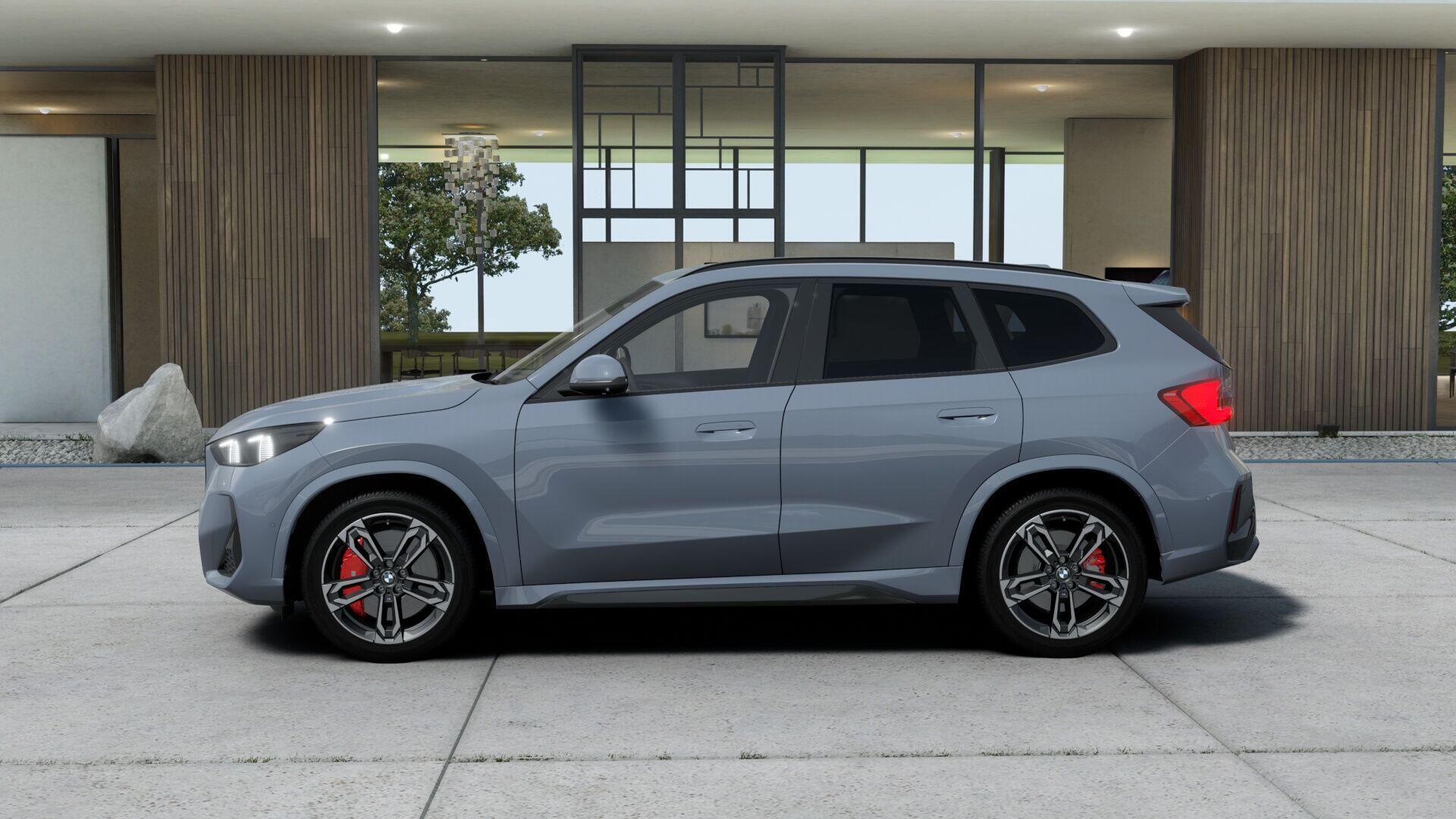 BMW X1 view 4