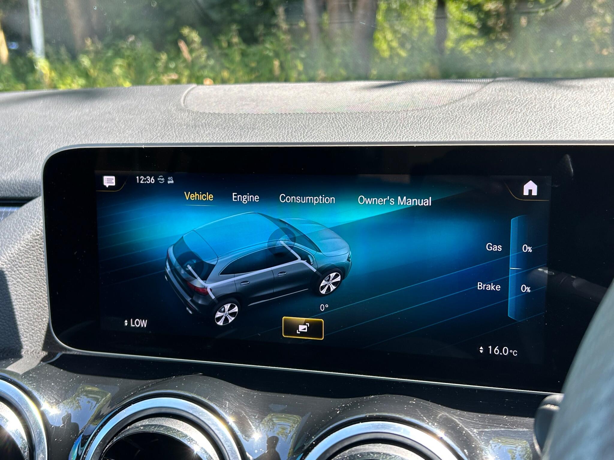 Mercedes-Benz Gla view 46