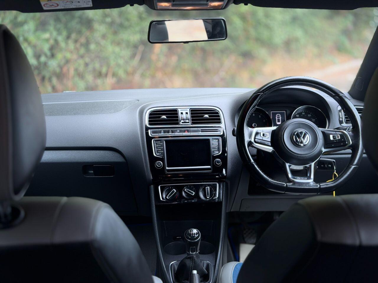 Volkswagen Polo view 30